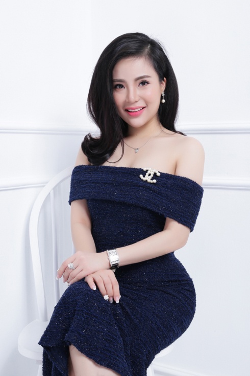 Hoa hậu quý bà  ảnh 2 Hoa hau quy ba anh 2