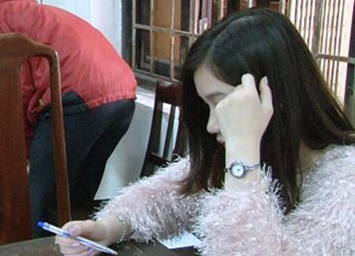 5 dan choi 'lac' xuyen dem tu quan bar qua khach san hinh anh