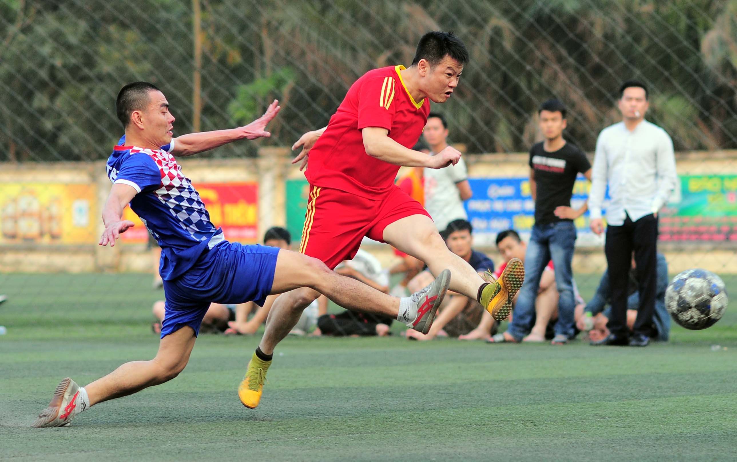 Van Quyen chan thuong anh 5