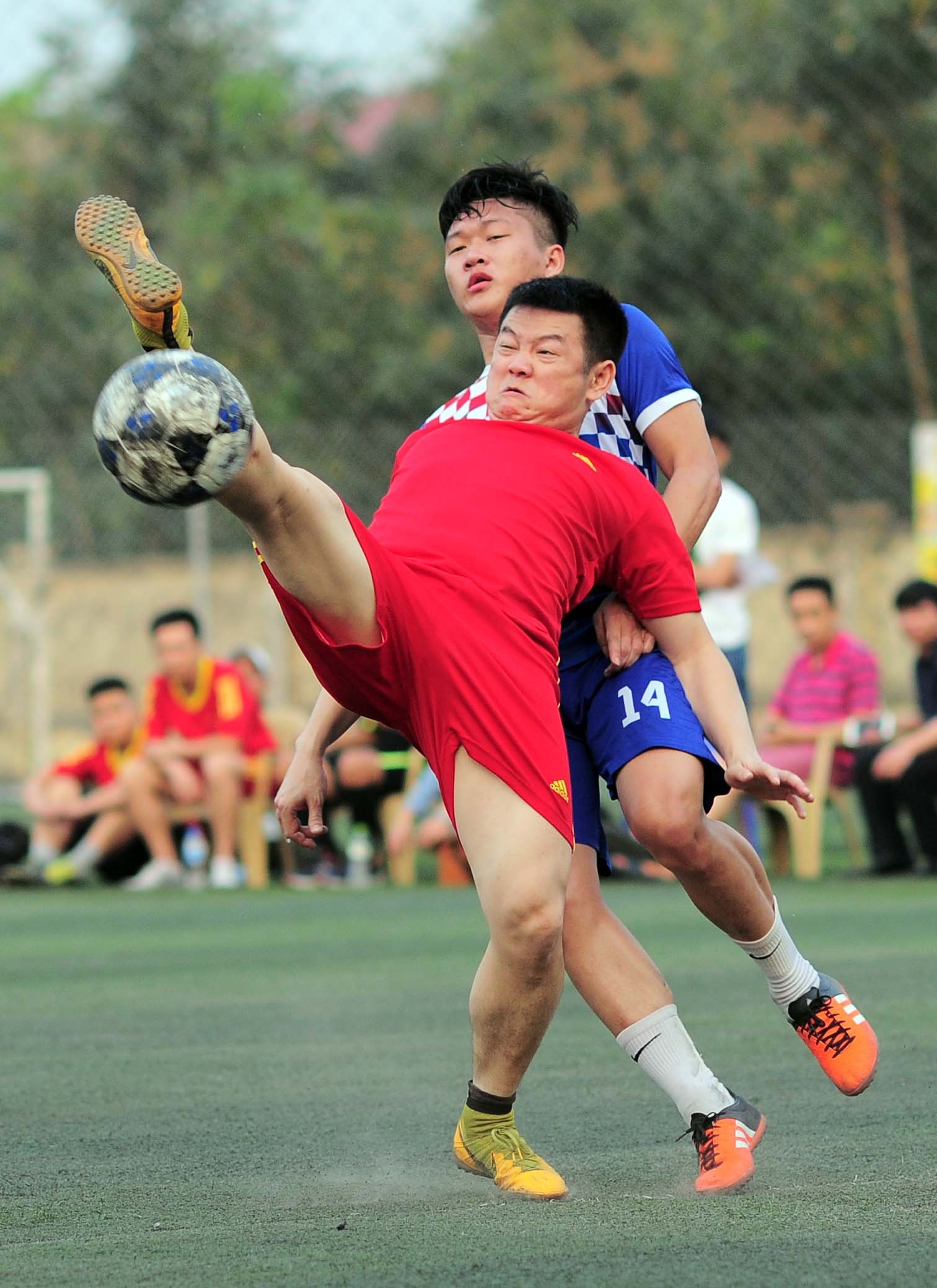 Van Quyen chan thuong anh 9