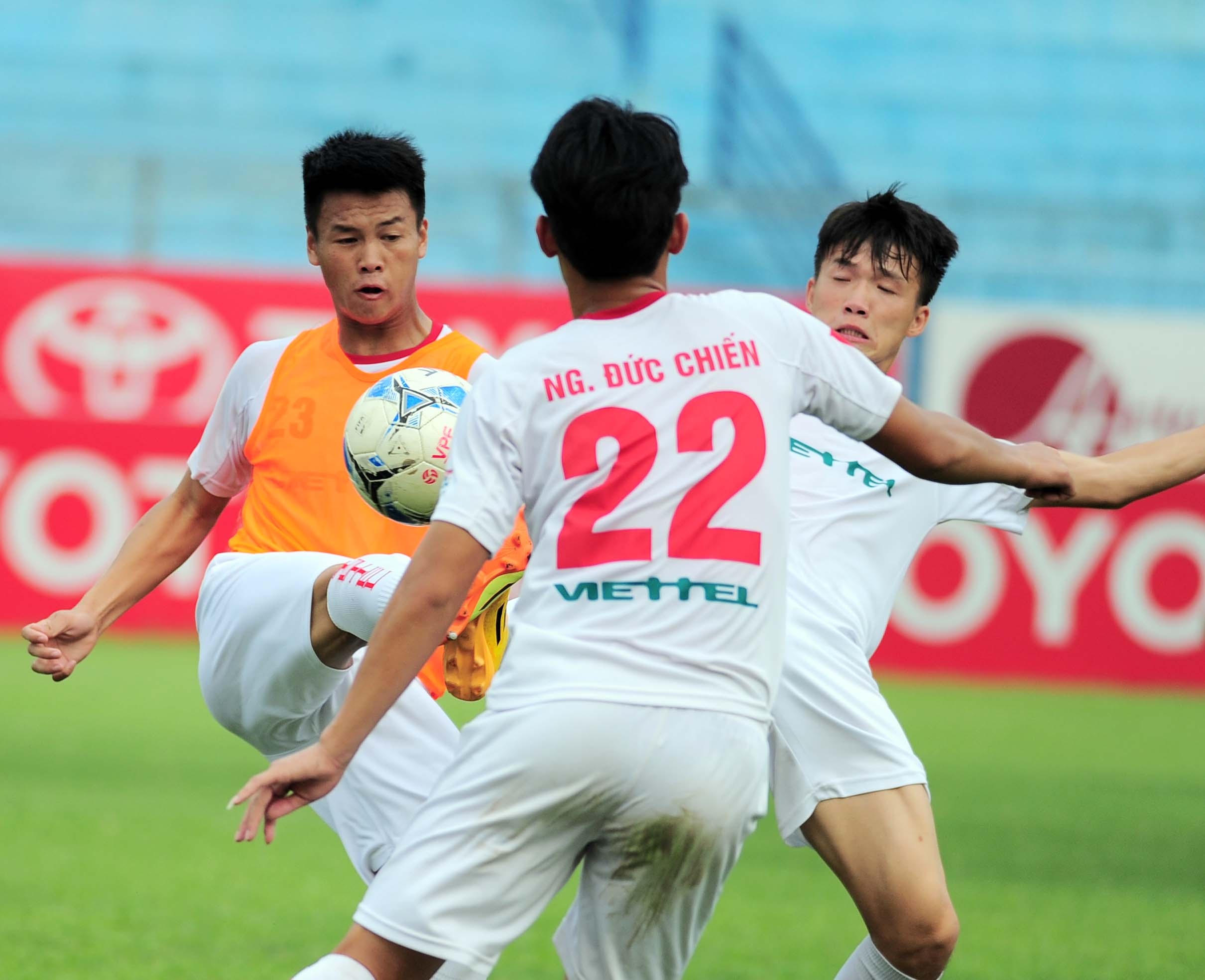 Viettel quyet tam thang Nam Dinh anh 7