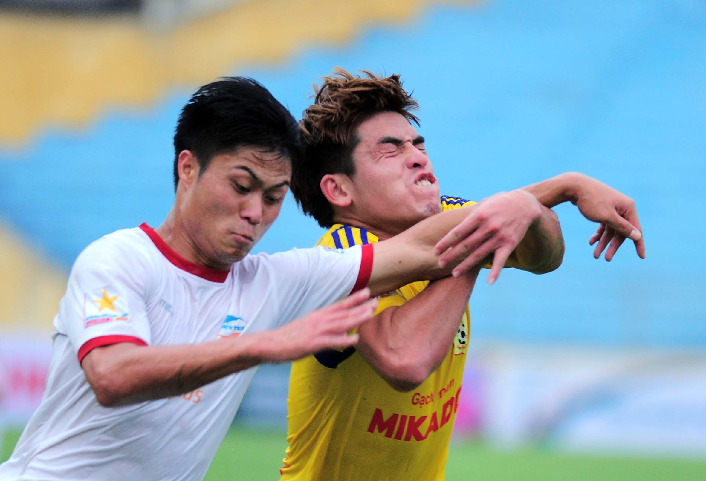 Viettel va Nam Dinh chia diem khong ban thang hinh anh