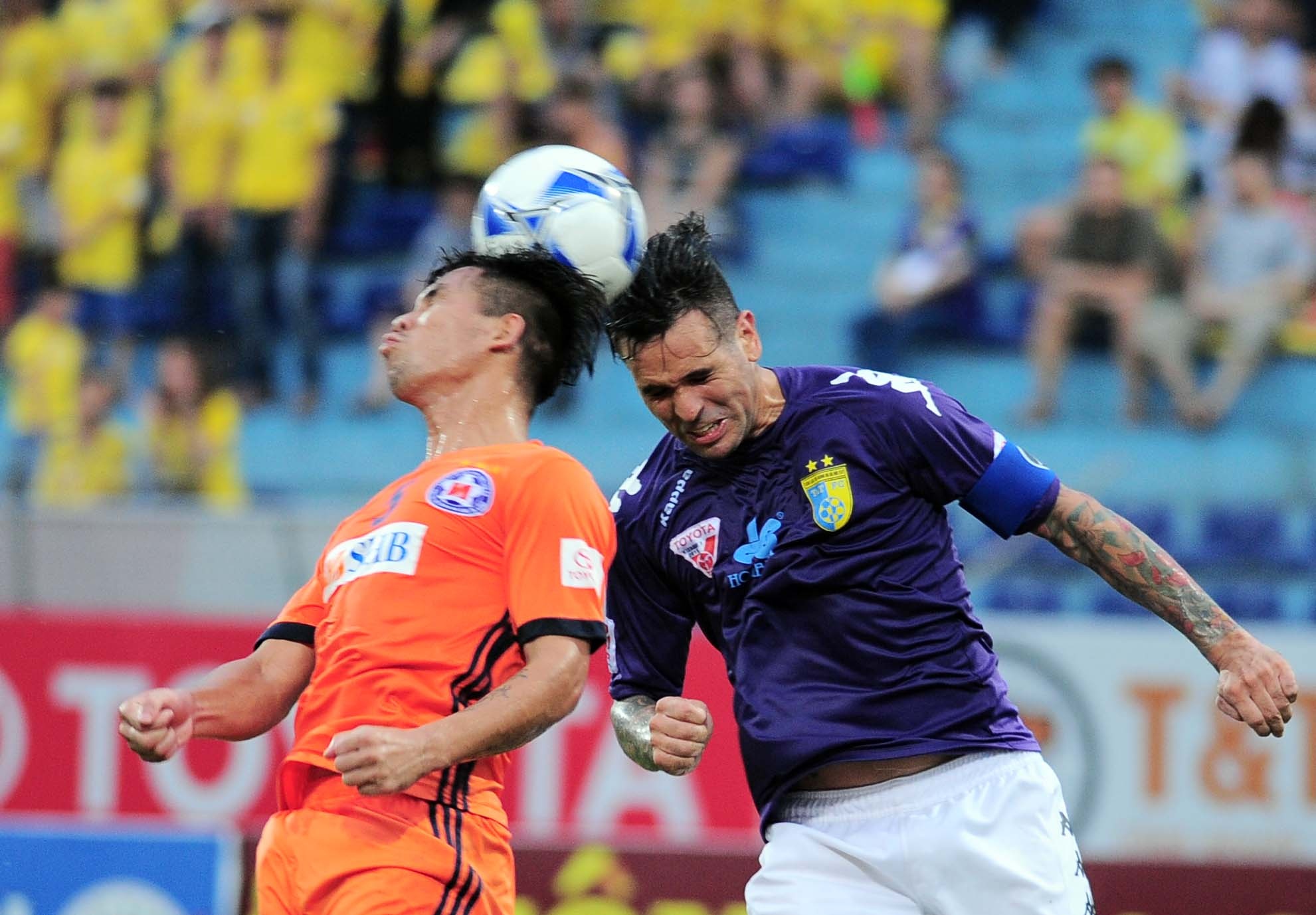 HN T&T thang lien 3 tran tu khi thay ao hinh anh