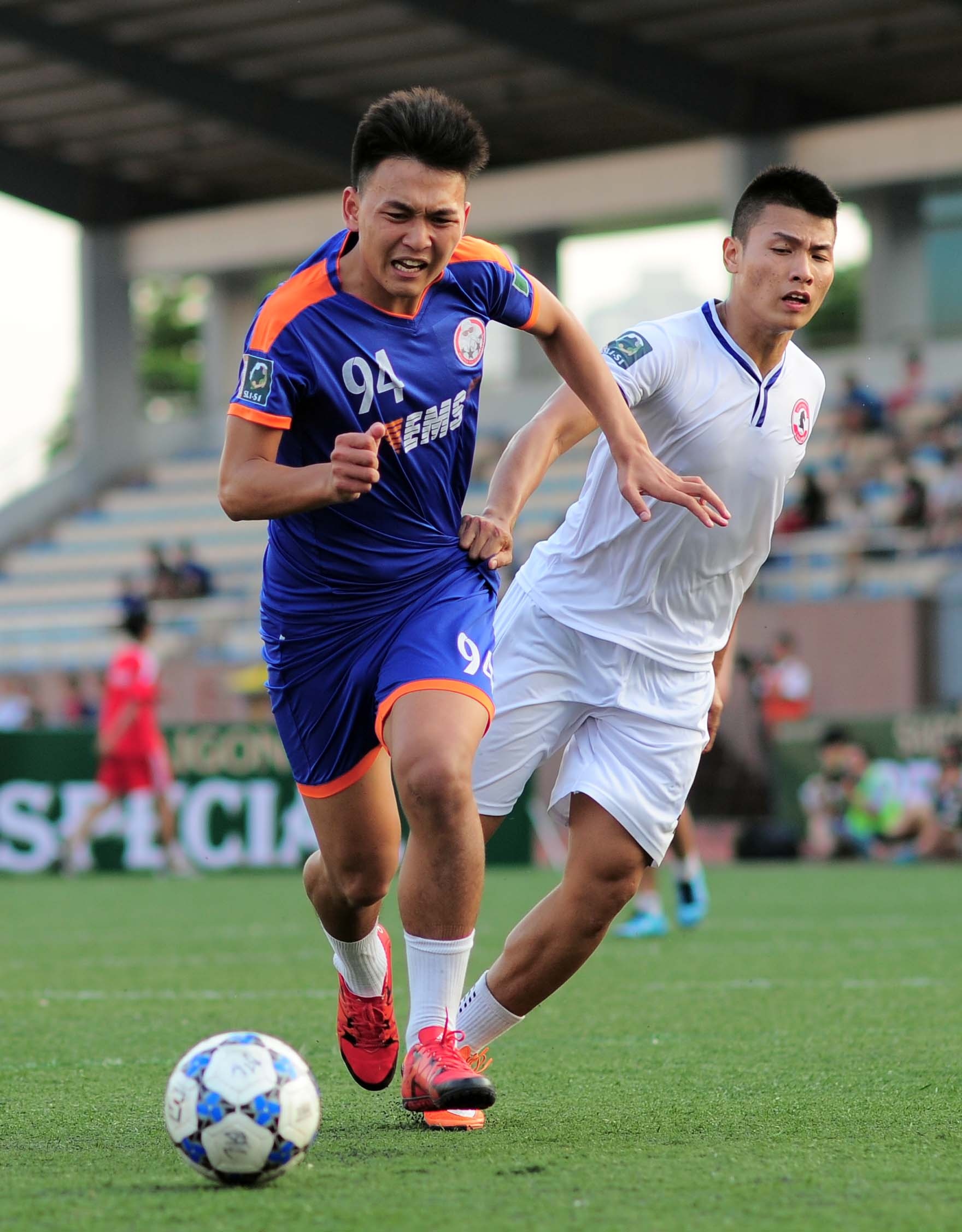 bóng đá phủi bị chi phối bởi tiền bạc ảnh 2 bong da phui bi chi phoi boi tien bac anh 2