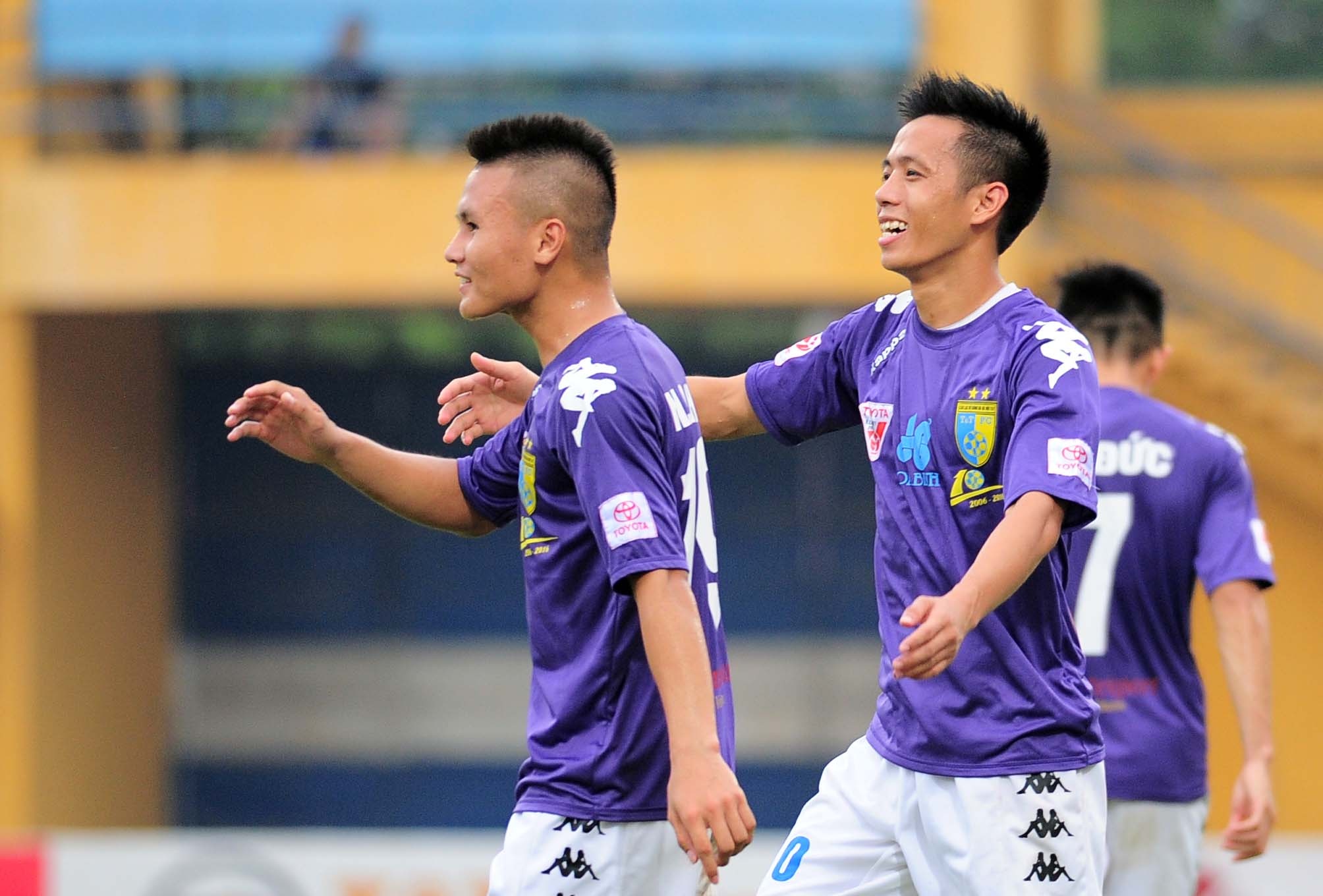 HA.GL thua dam HN T&T anh 9