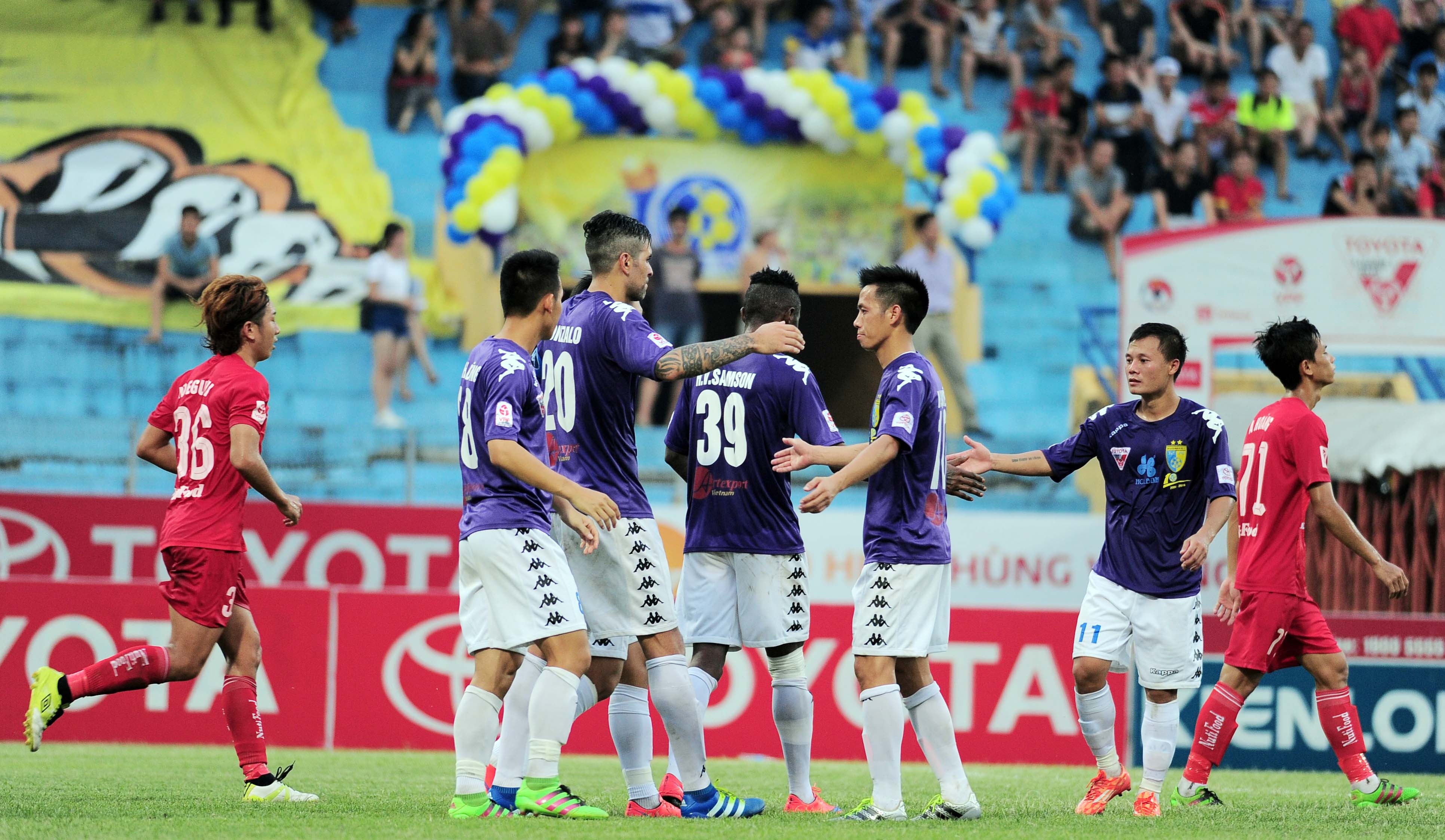 HA.GL thua dam HN T&T anh 11