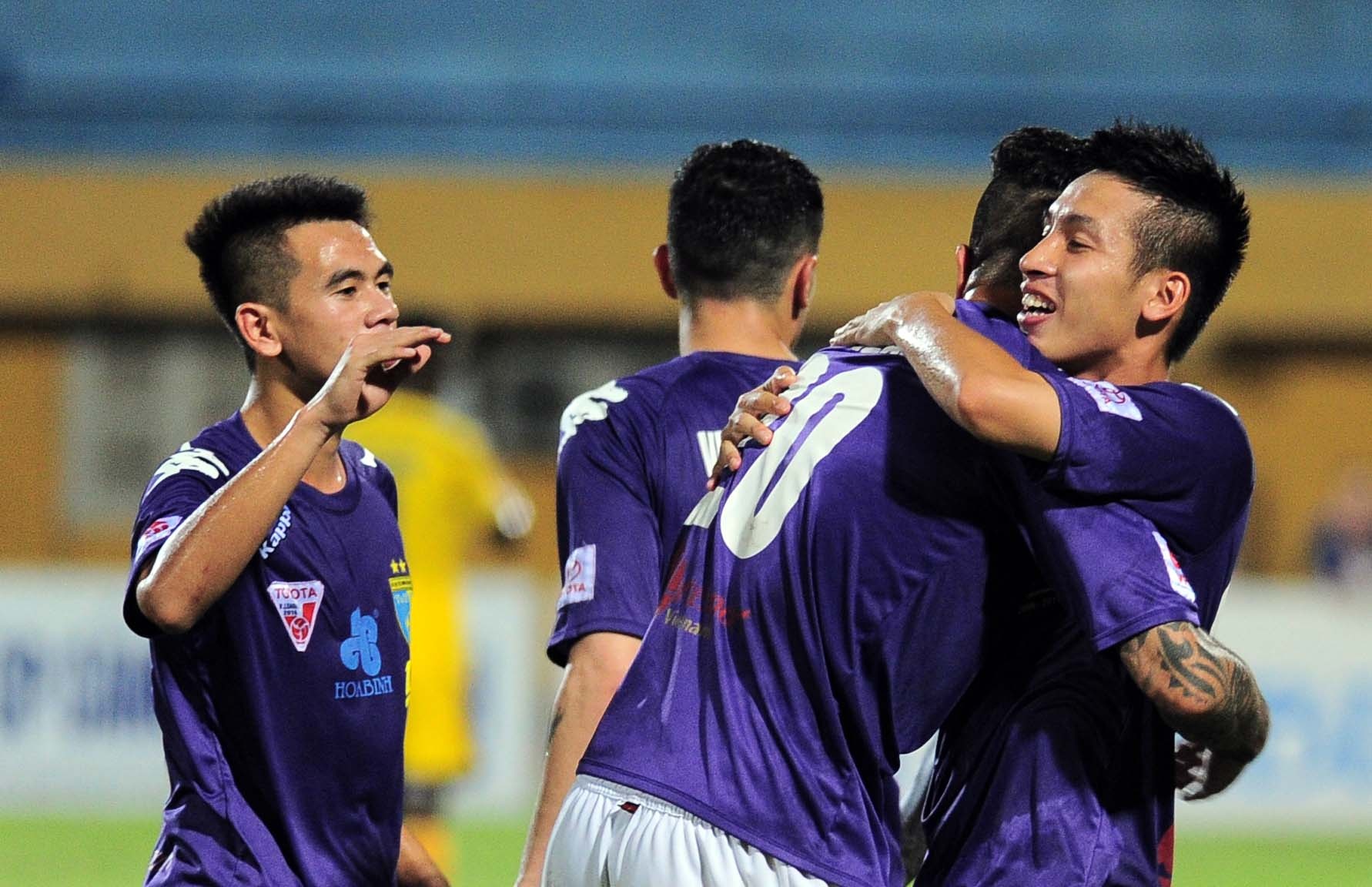 Tro cung cua Miura giup HN T&T danh bai SLNA hinh anh