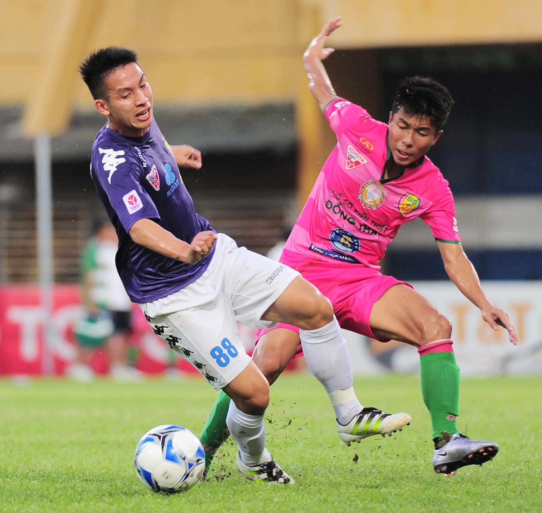 HN T&T len nhi bang anh 2