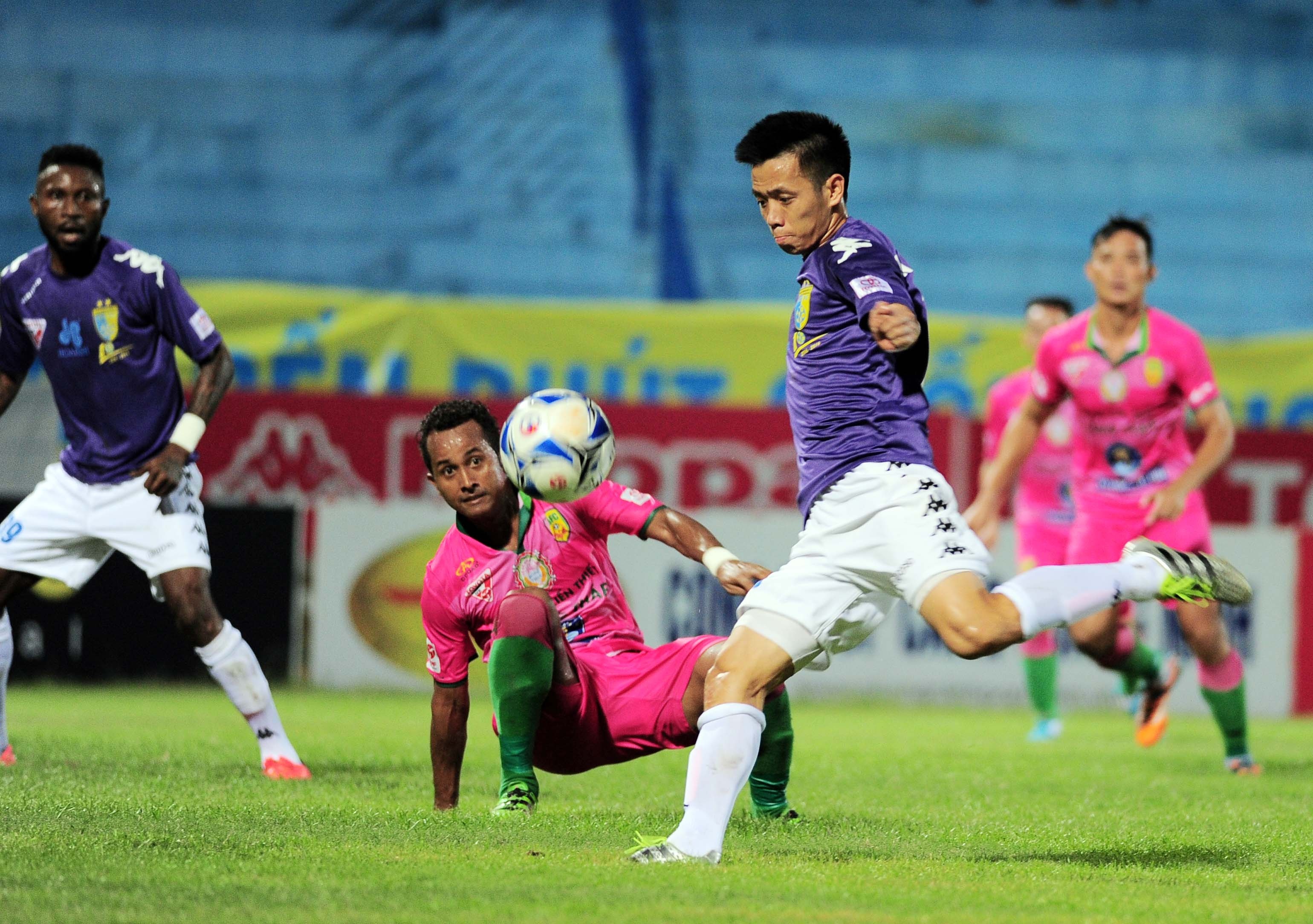 HN T&T len nhi bang anh 8