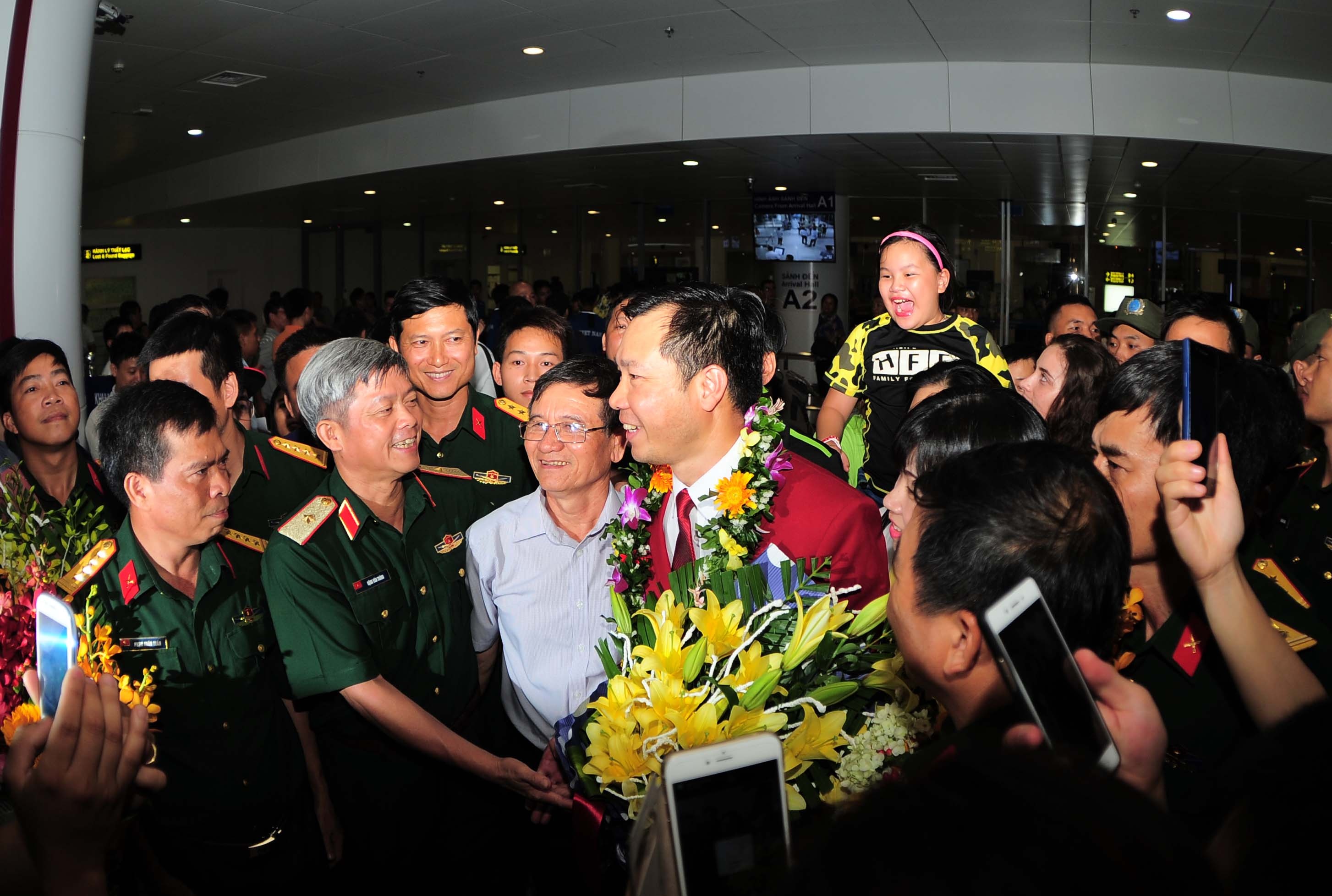 đón Hoàng Xuân Vinh ảnh 1 don Hoang Xuan Vinh anh 1