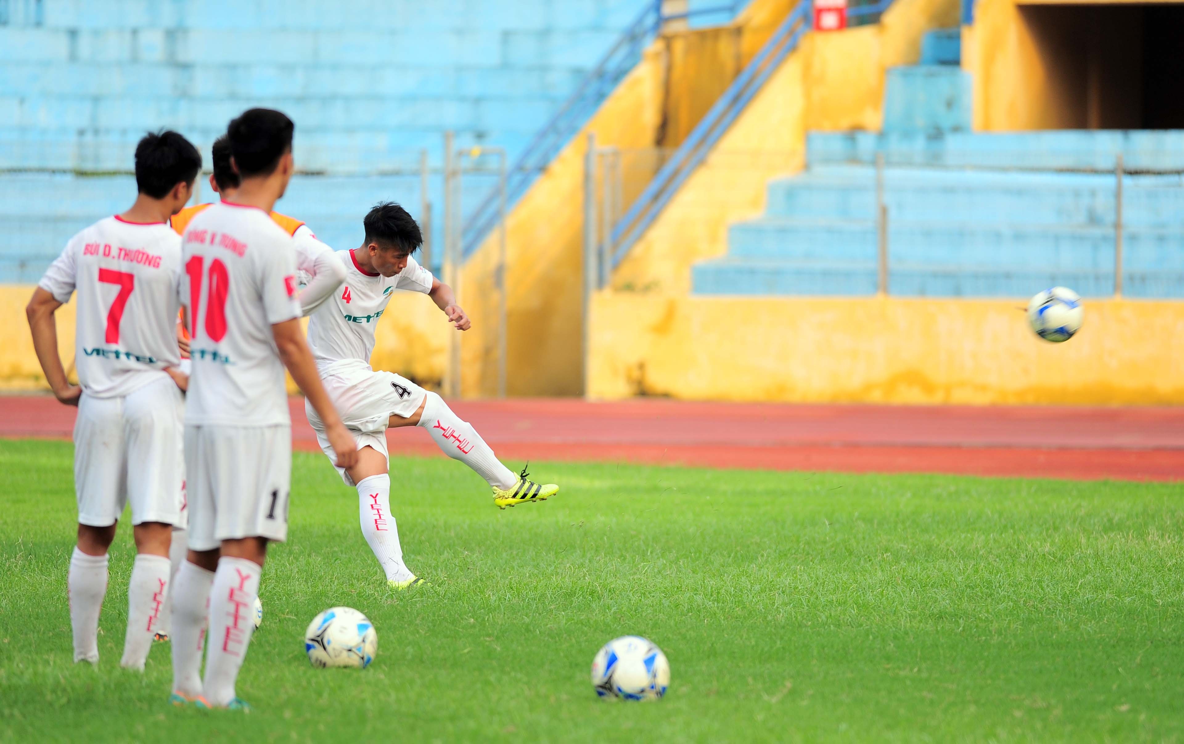 suat play-off du V.League anh 14