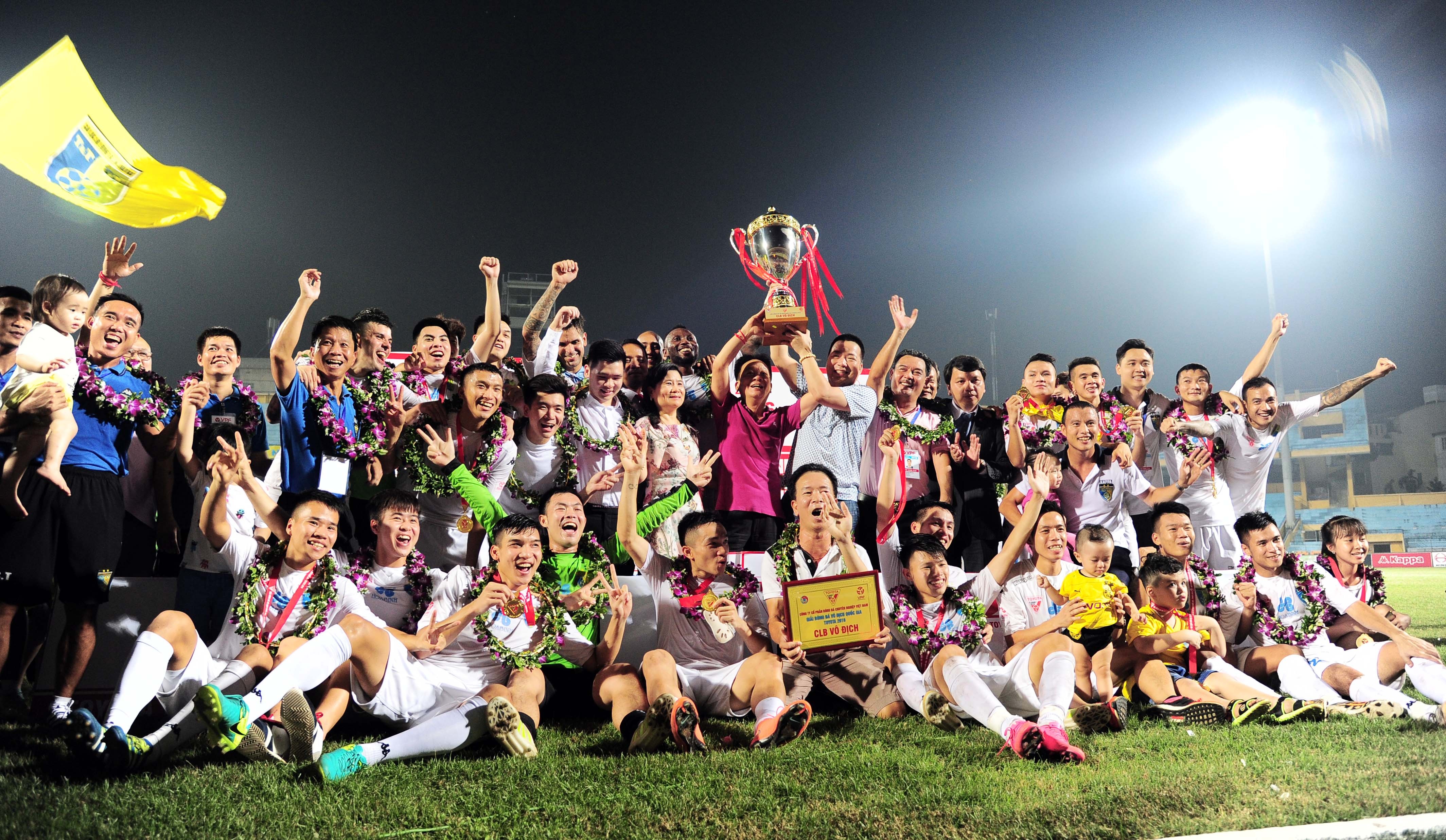 Ha Noi T&T vo dich anh 11