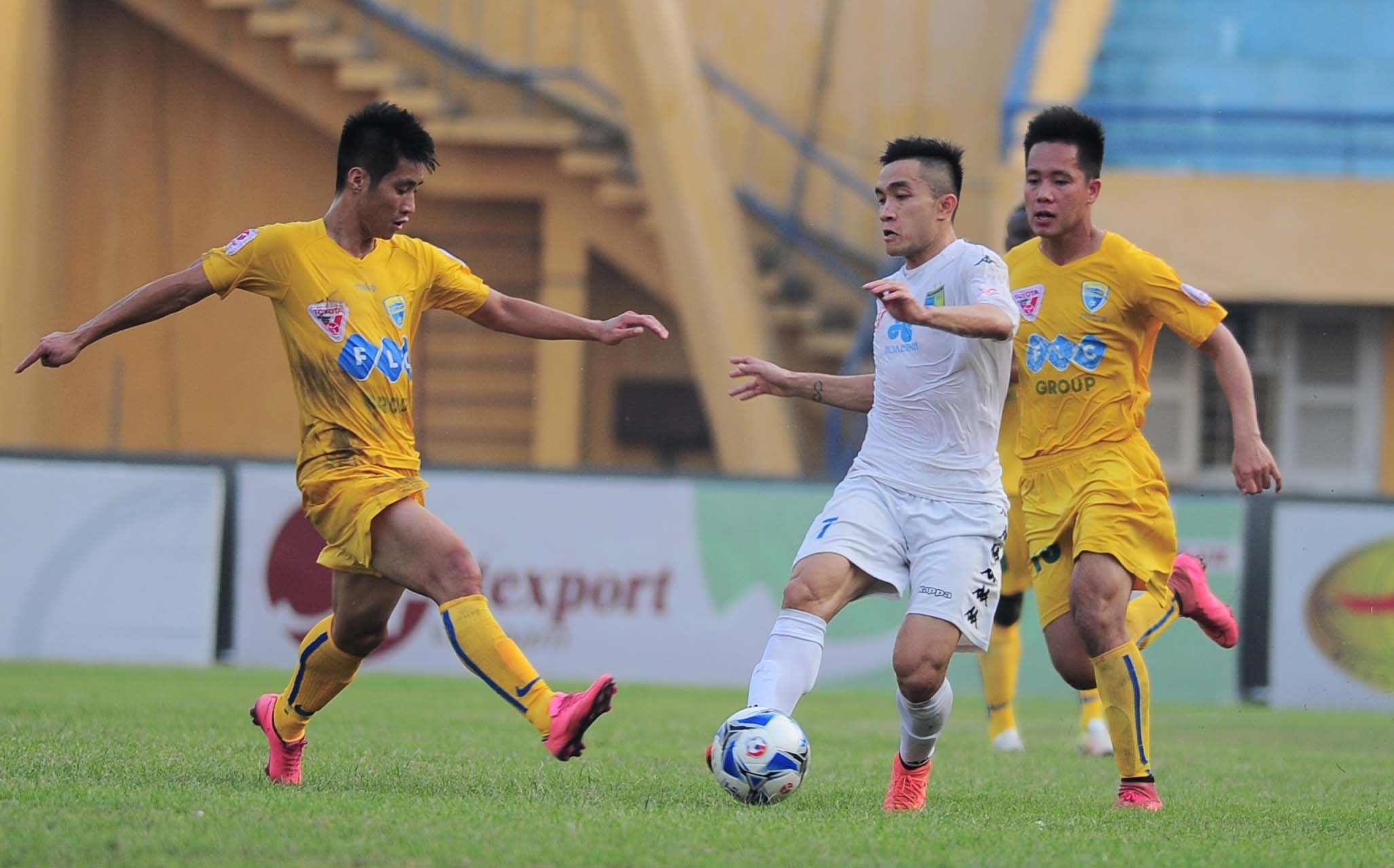 Nghiem Xuan Tu lan dau len tuyen anh 1