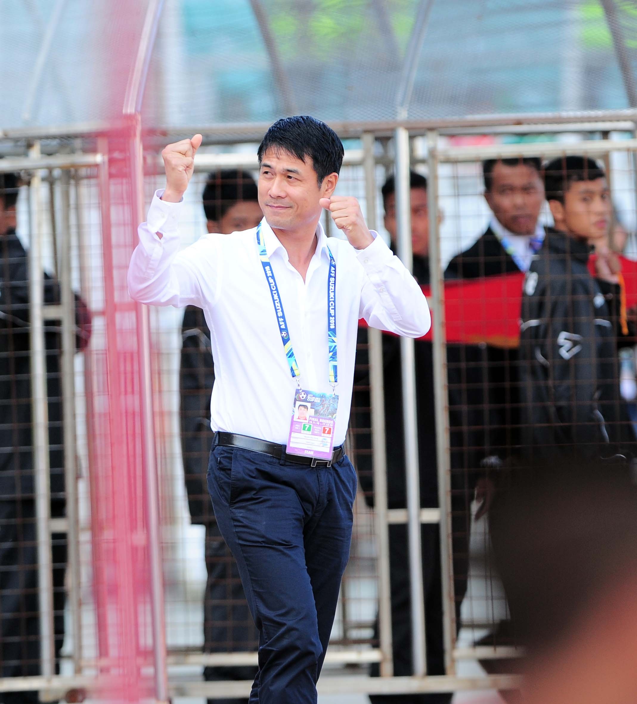 Viet Nam toan thang vao ban ket anh 6