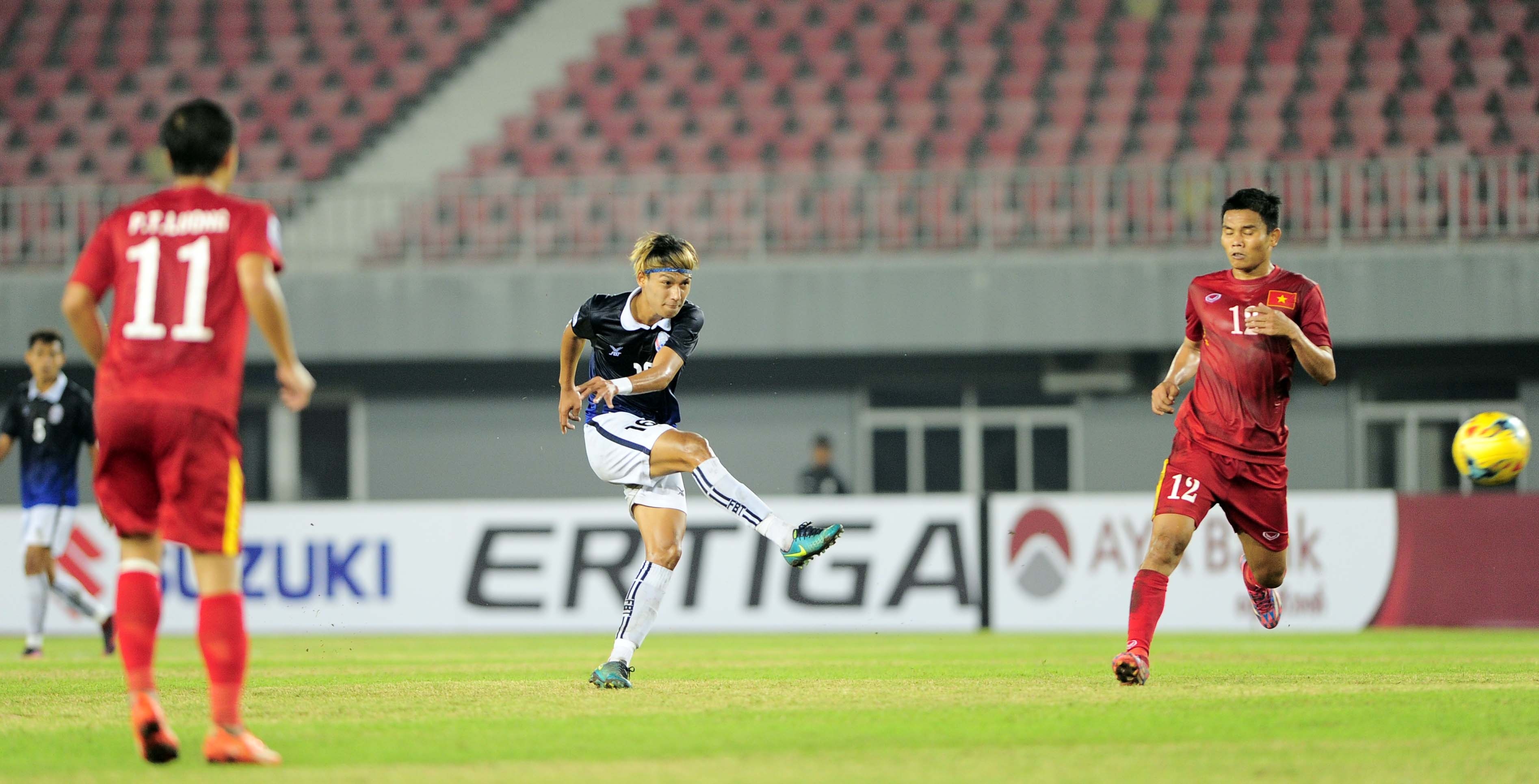 Công Phượng thử nghiệm bất thành ảnh 3 Cong Phuong thu nghiem bat thanh anh 3