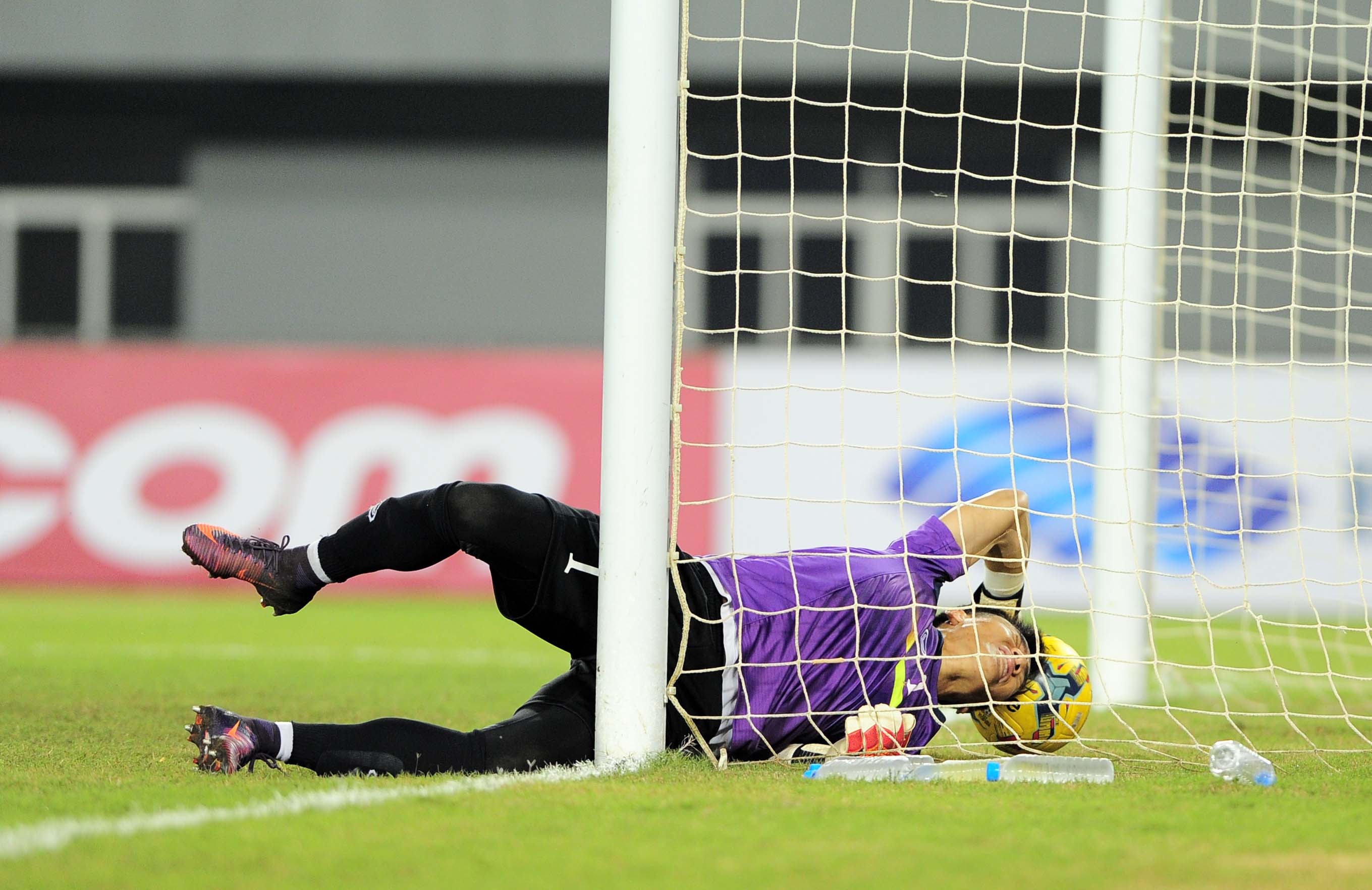 Viet Nam toan thang vao ban ket anh 16