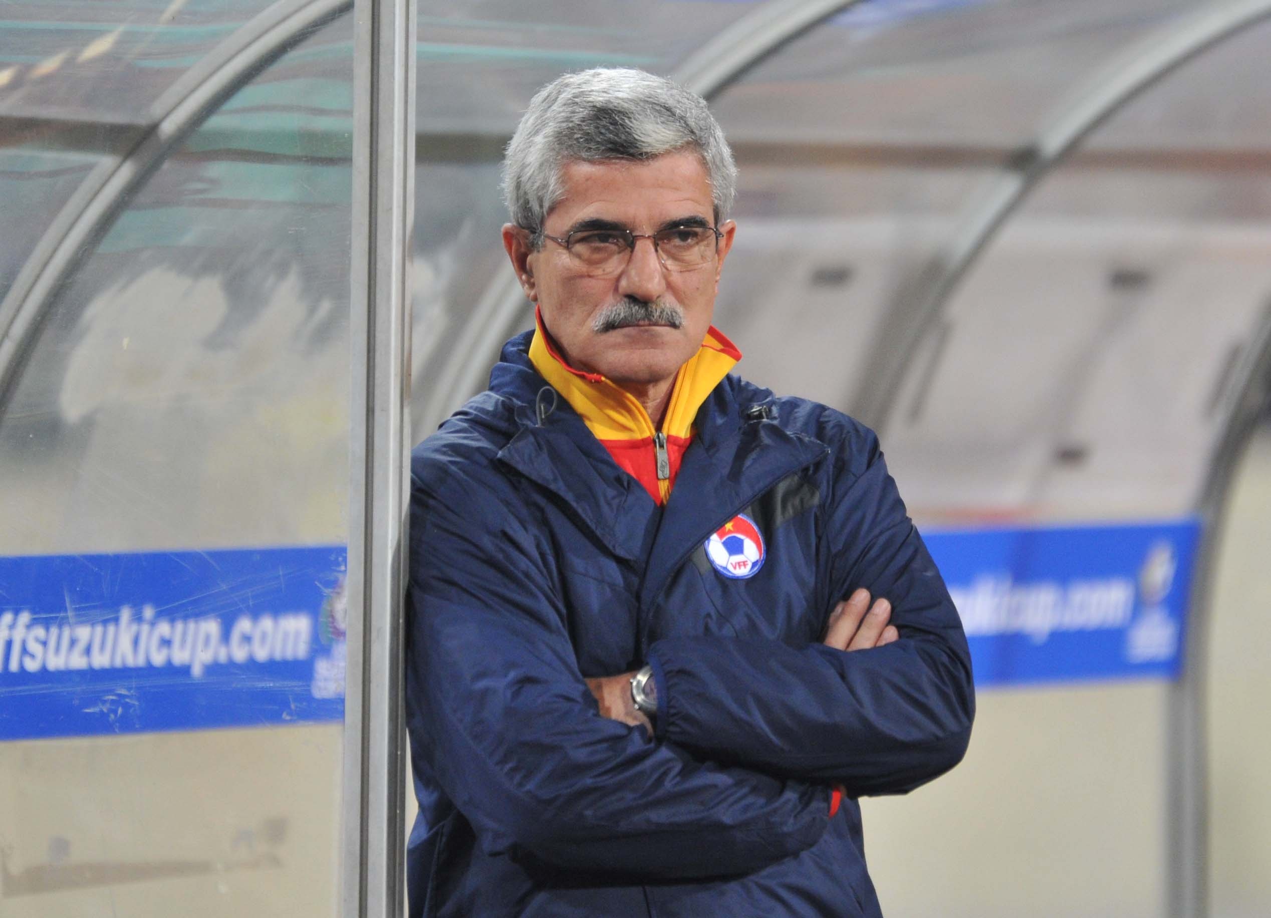 Vi sao tuyen Viet Nam vao ban ket hay thua? hinh anh