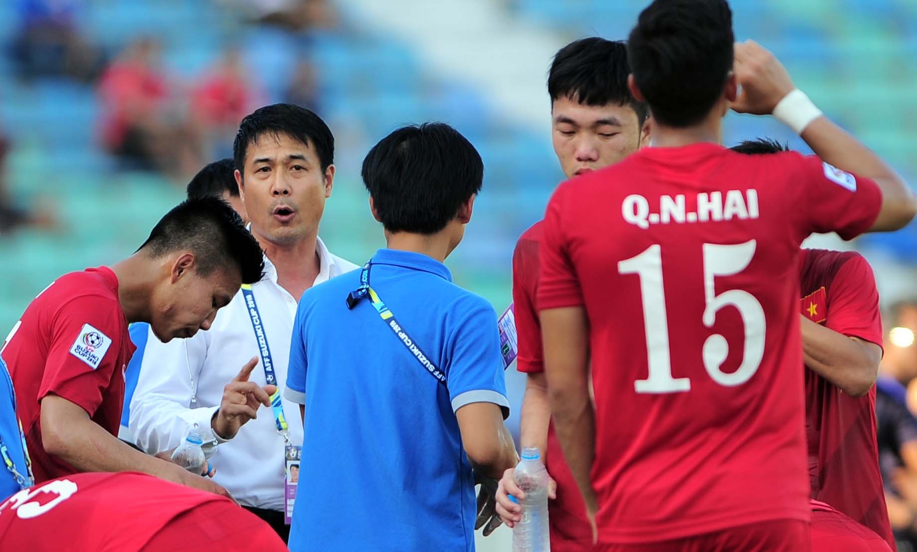 Tuyen Viet Nam thua ban ket anh 2