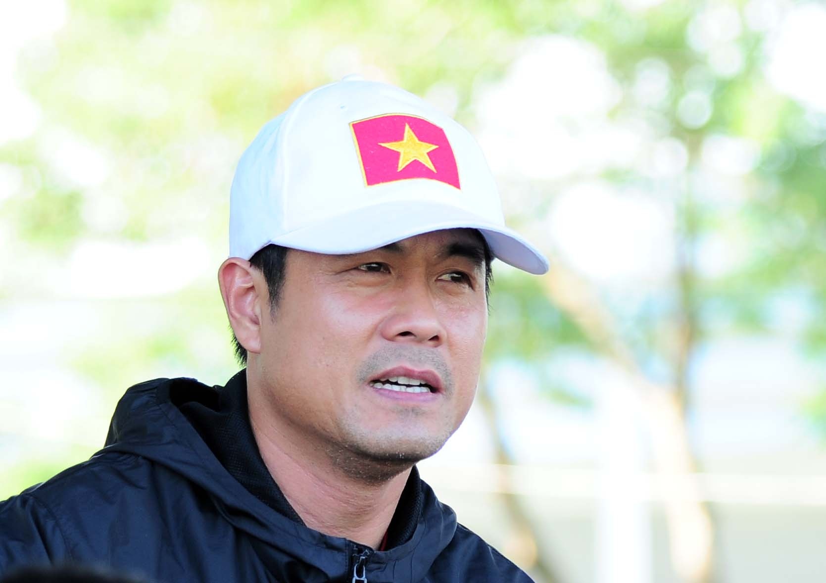 VFF khong con lua chon nao ngoai giu Huu Thang hinh anh