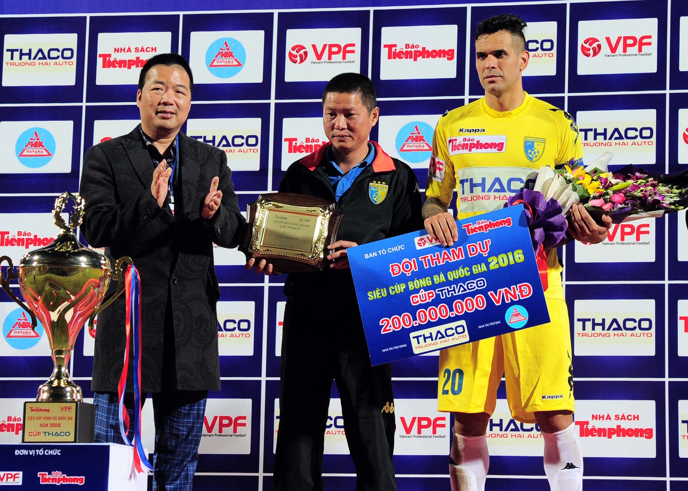 Ha Noi buc xuc voi trong tai Minh Tri anh 13