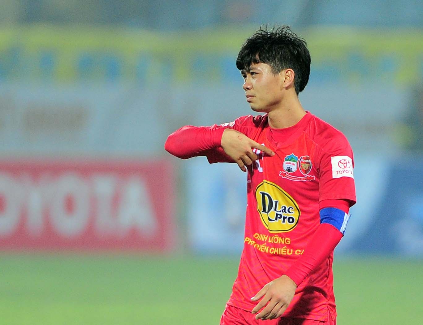 Cong Phuong guc nga vi kho tho sau tran thua dam cua HAGL hinh anh