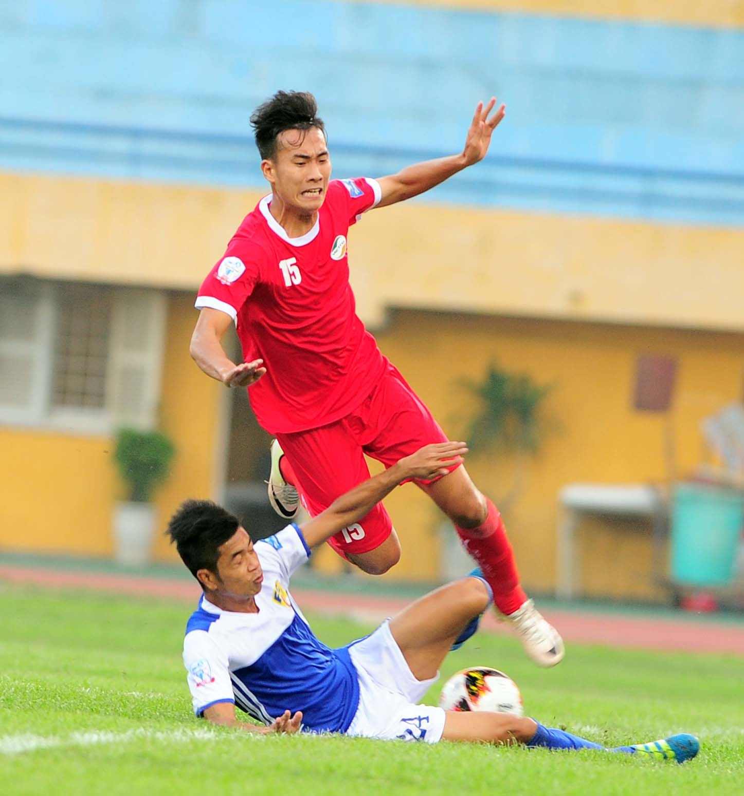 tien dao U19 Viet Nam chan thuong anh 3