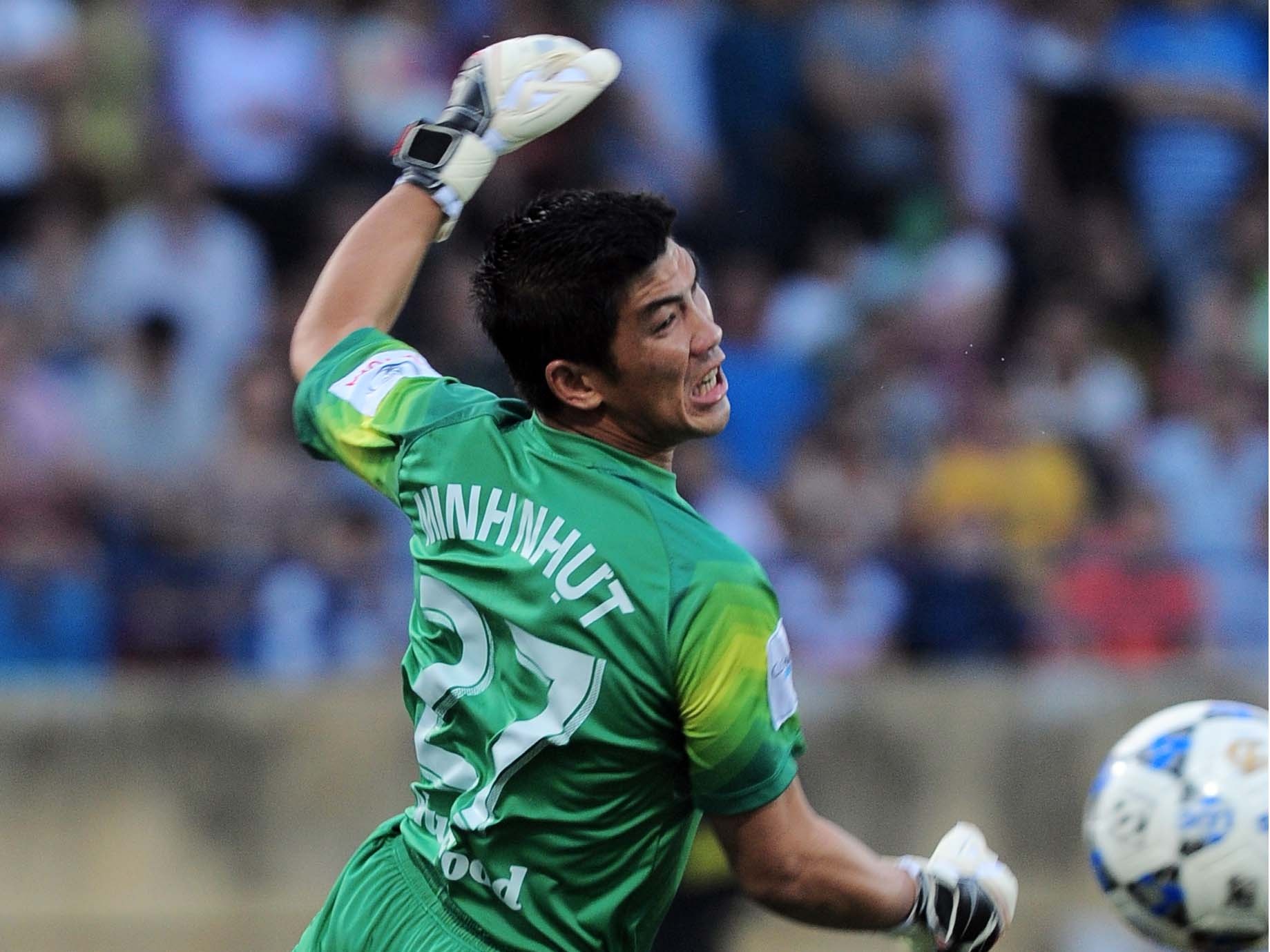 Bong da Viet: Giot nuoc tran ly va to giay tham hinh anh