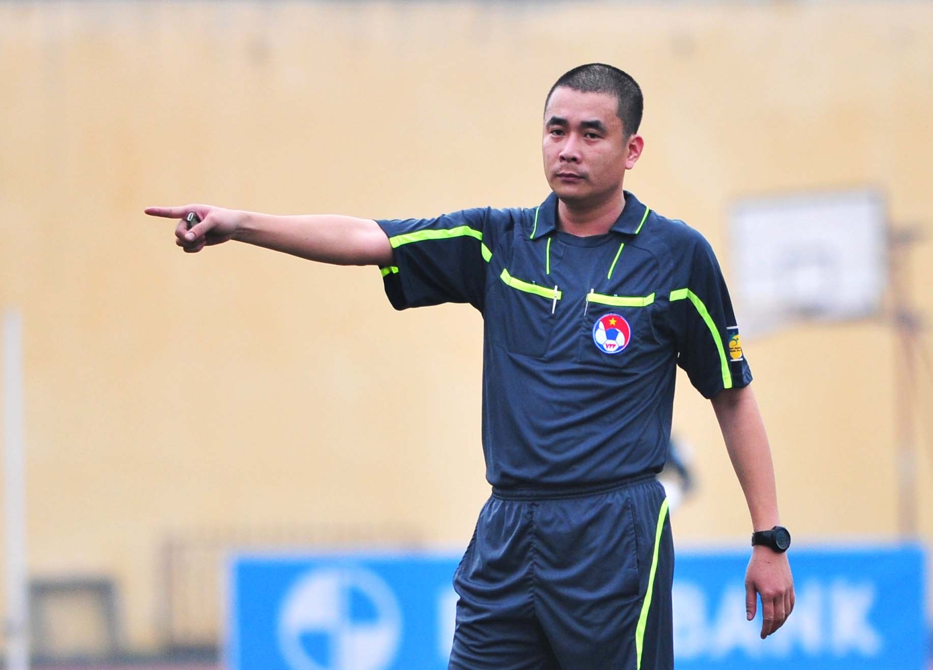 V.League: Nhung ban thang ma va vet nho kho rua hinh anh