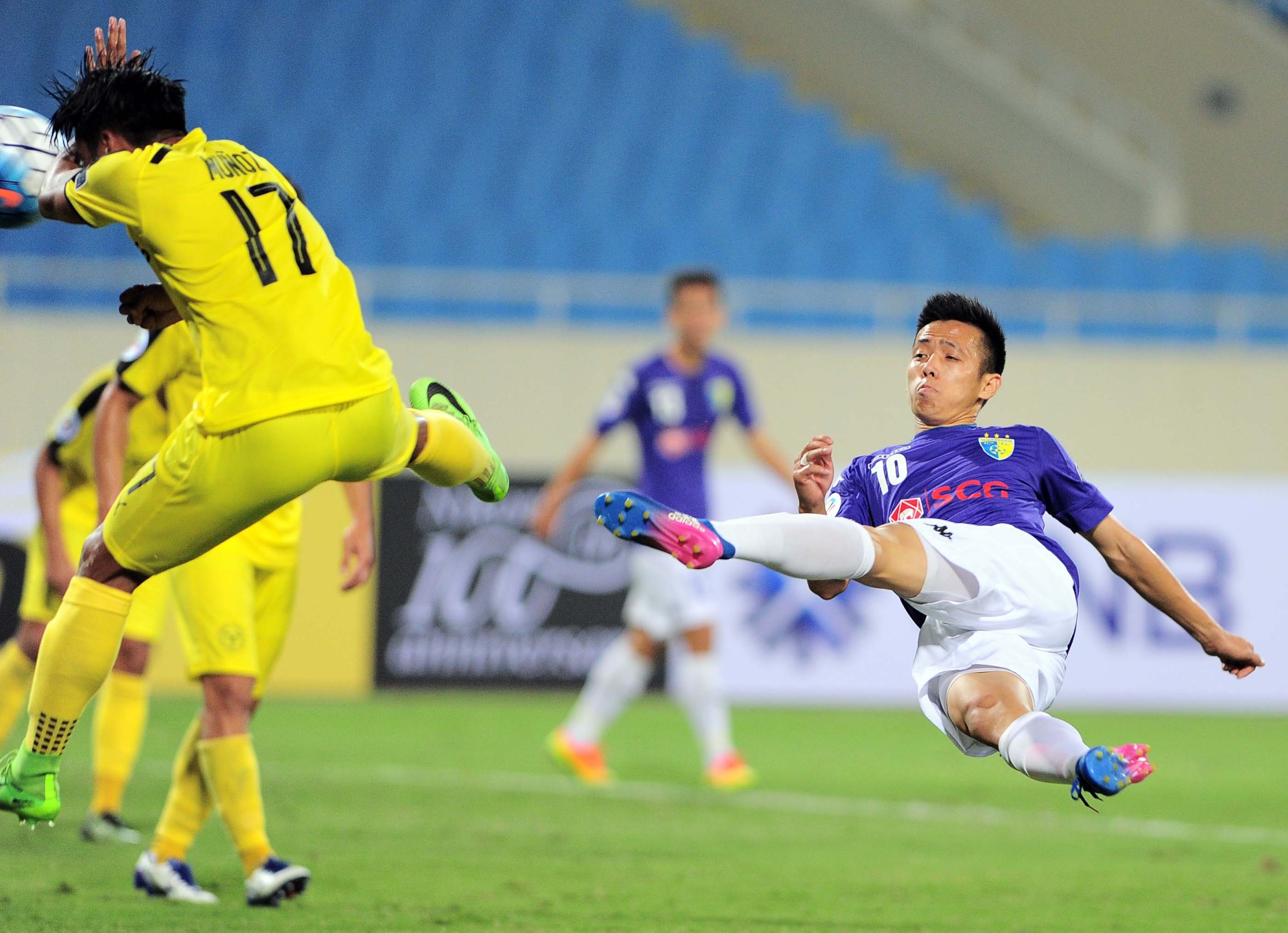 Van Quyet lap sieu pham anh 7