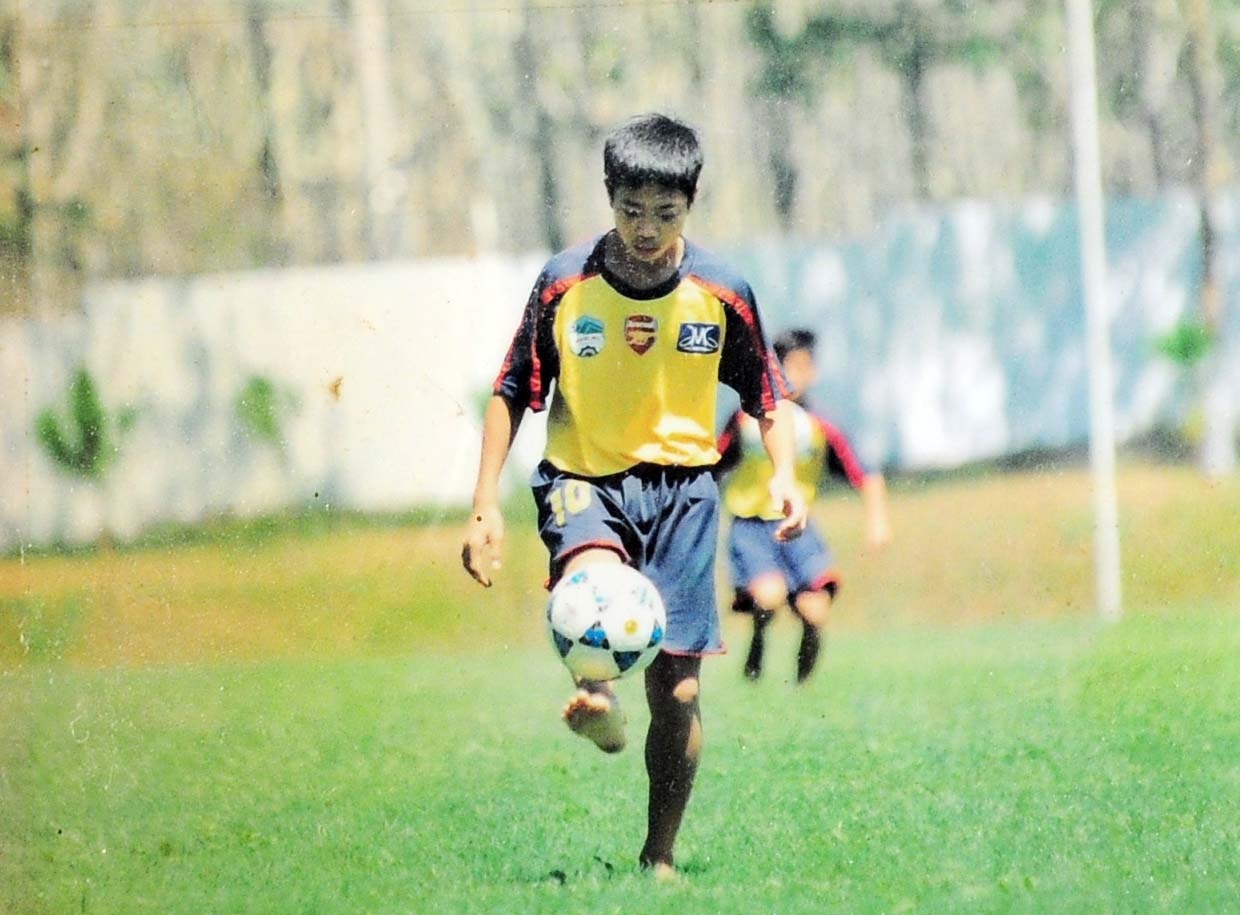 bạo lực sân cỏ ảnh 1 bao luc san co anh 1