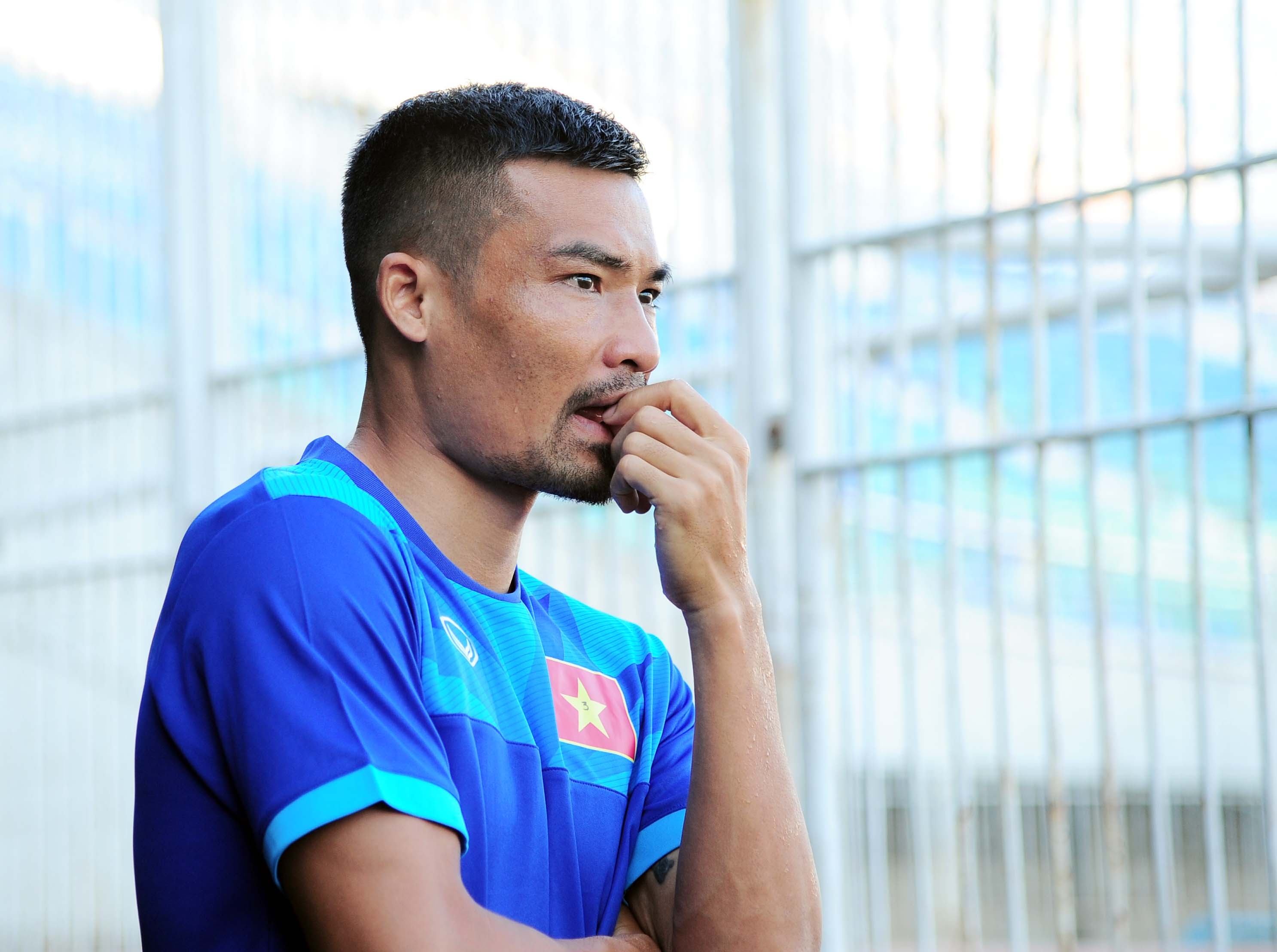 Nhung cau thu an mung phan cam hon Dinh Luat hinh anh