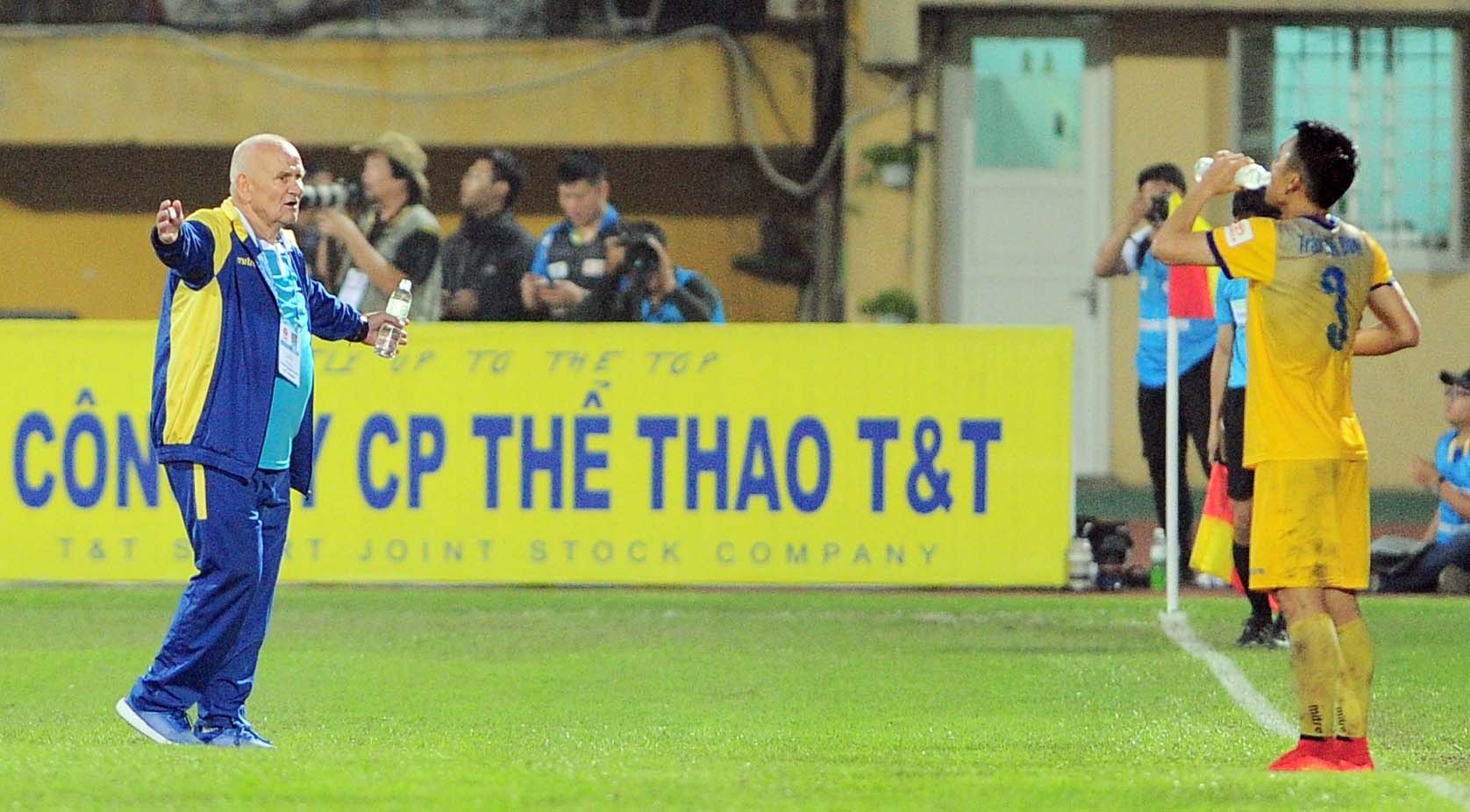 cau thu doi xu trong tai anh 7