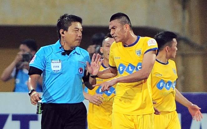 'Trong tai dung khi tu choi ban thang cua Thanh Hoa' hinh anh