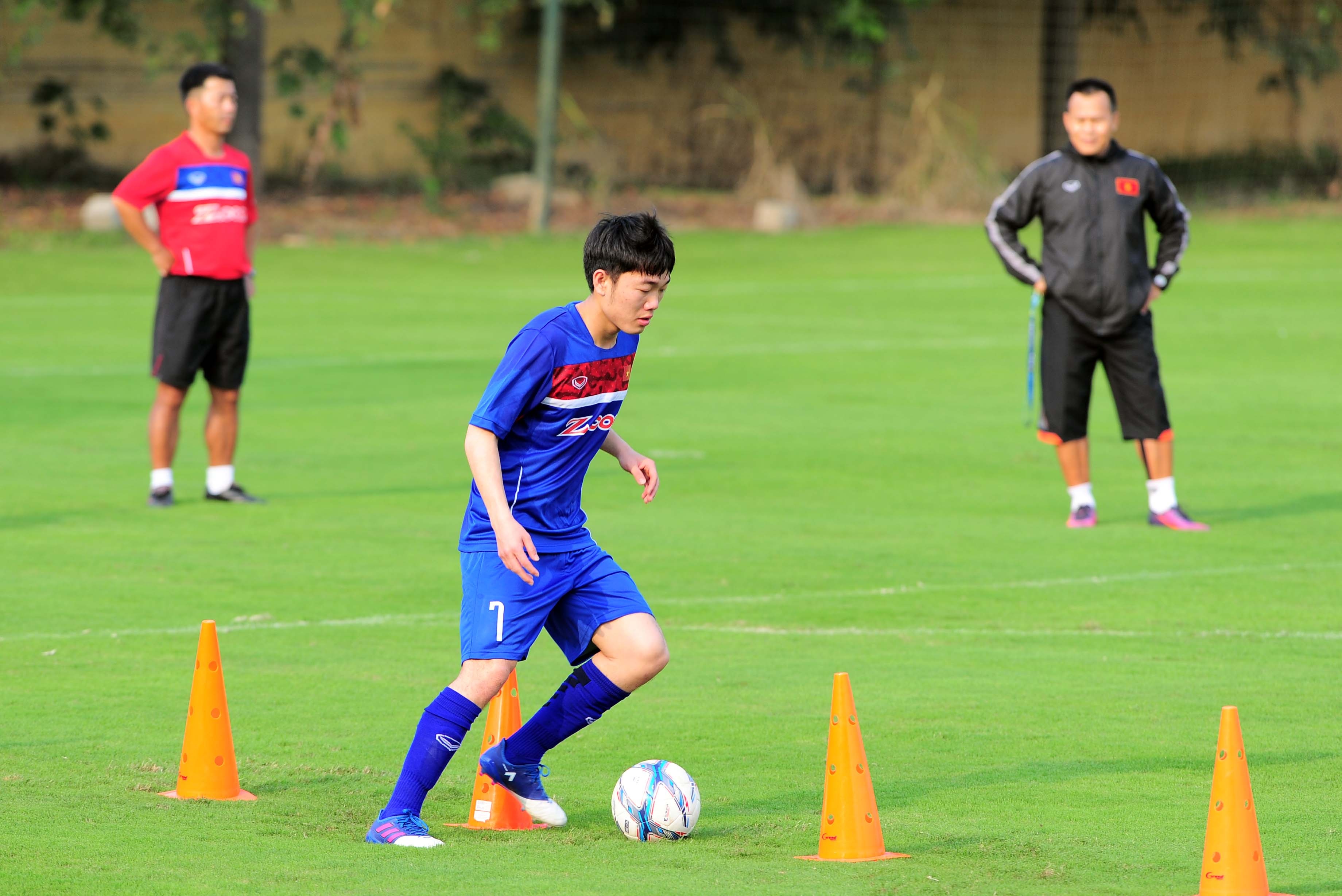 tuyen Viet Nam vs Dai Loan anh 1