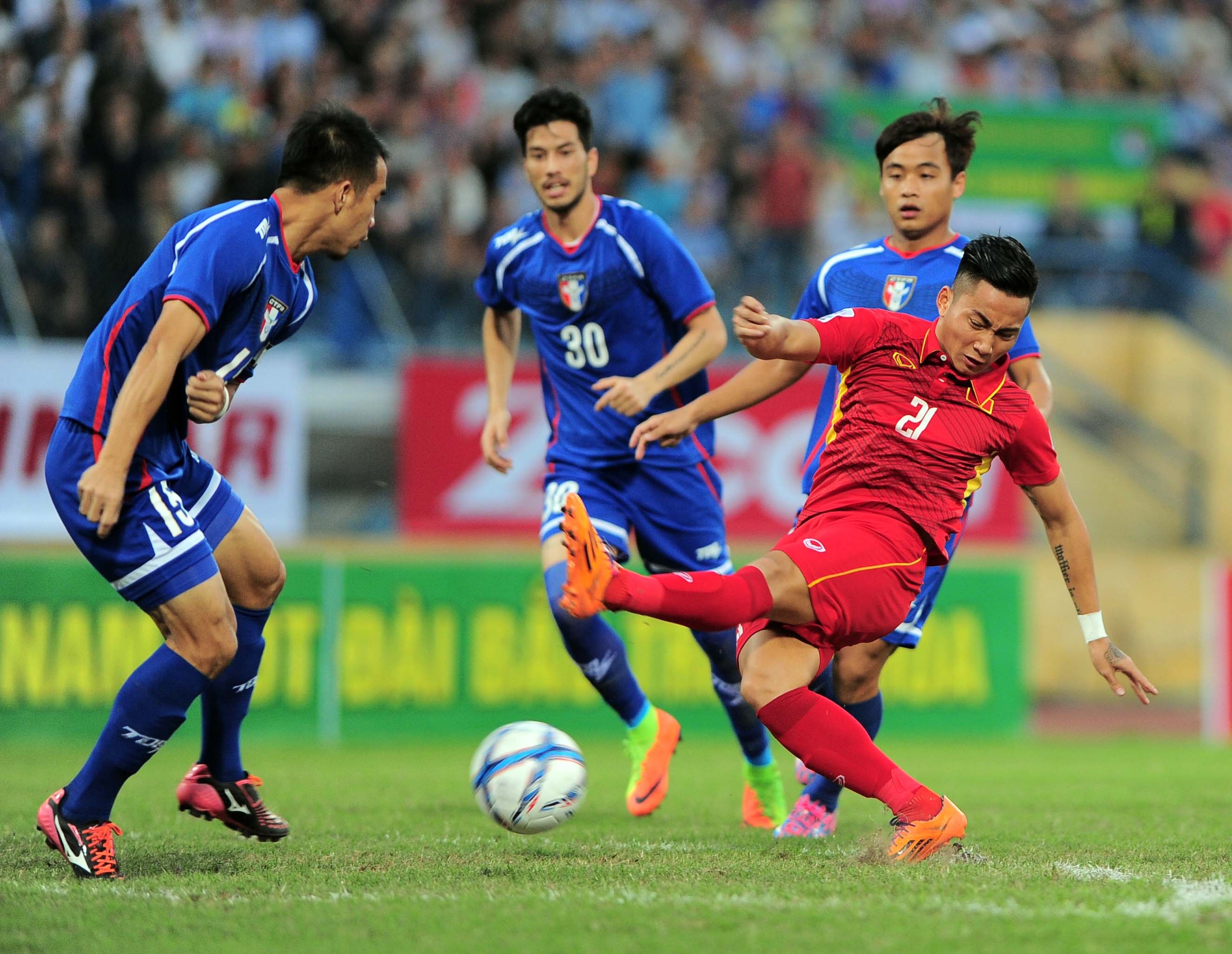 tuyen Viet Nam thu hoa Dai Loan anh 4