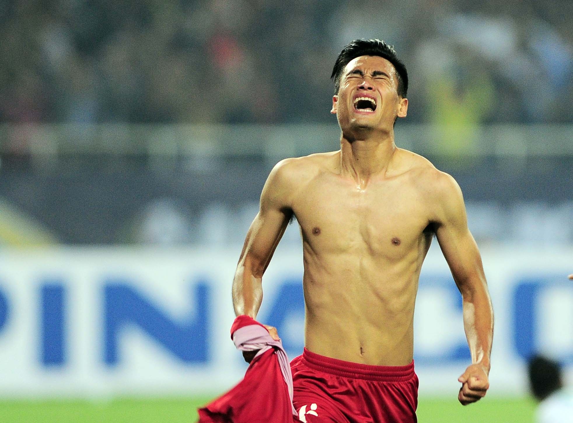 tuyen Viet Nam chan thuong anh 2