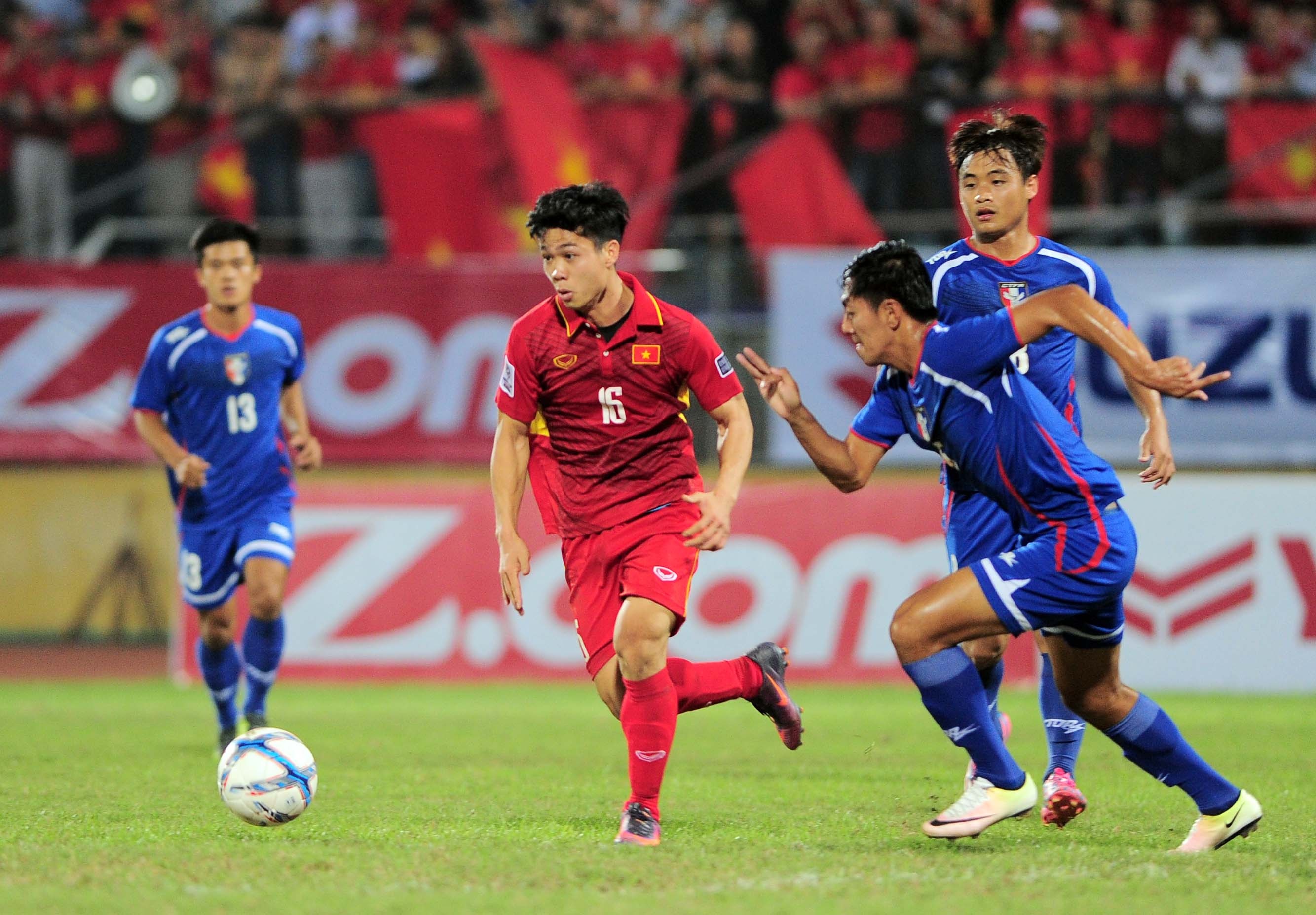 Công Phượng đá chính tuyển Việt Nam ảnh 1 Cong Phuong da chinh tuyen Viet Nam anh 1