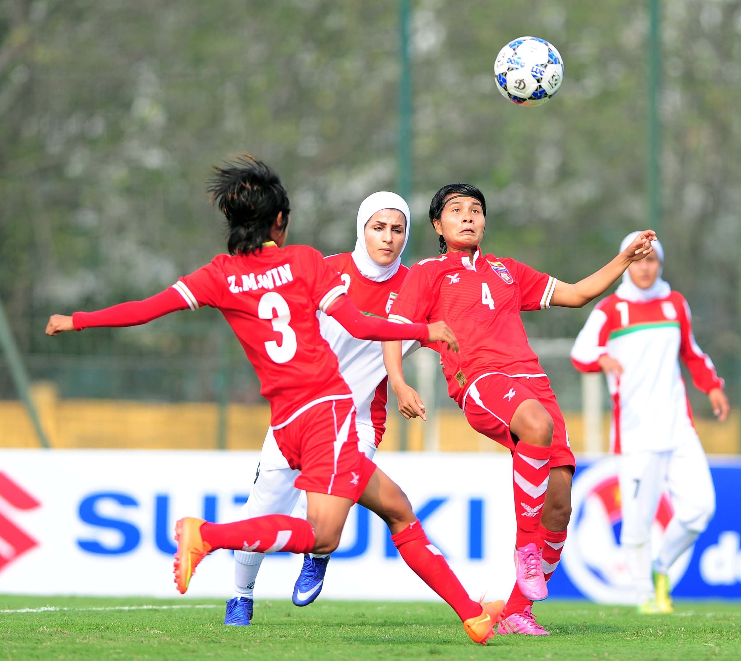 ve dep cau thu nu Iran anh 3