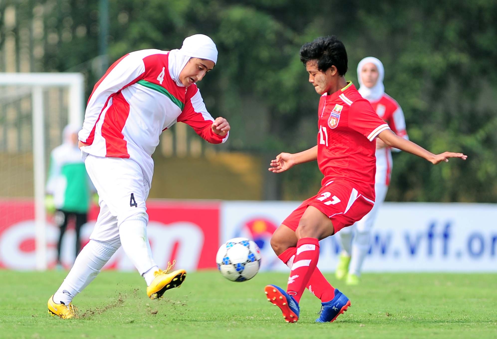 ve dep cau thu nu Iran anh 4