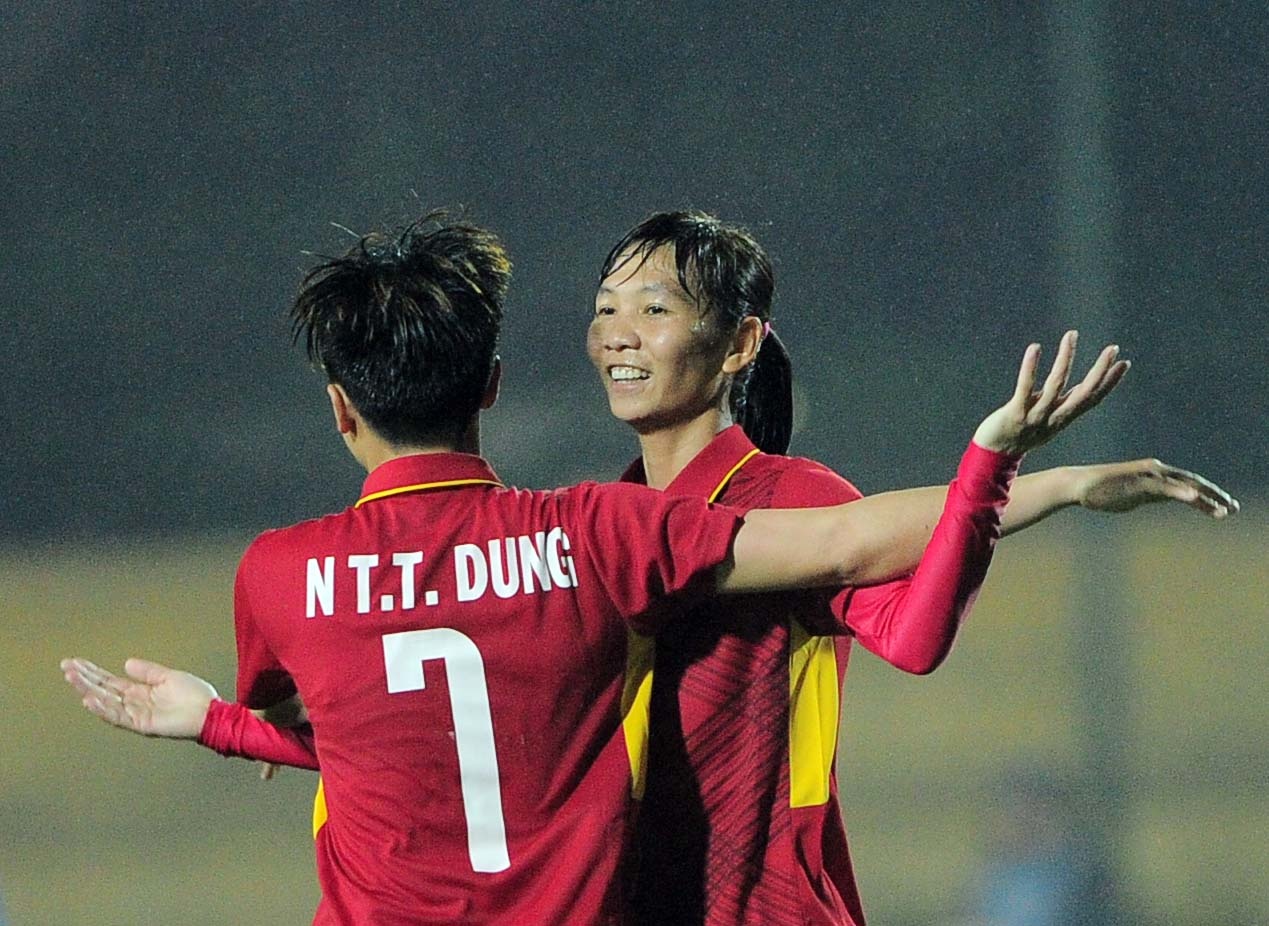 Thang Singapore 8-0, nu Viet Nam co them mot buoi tap tan cong hinh anh