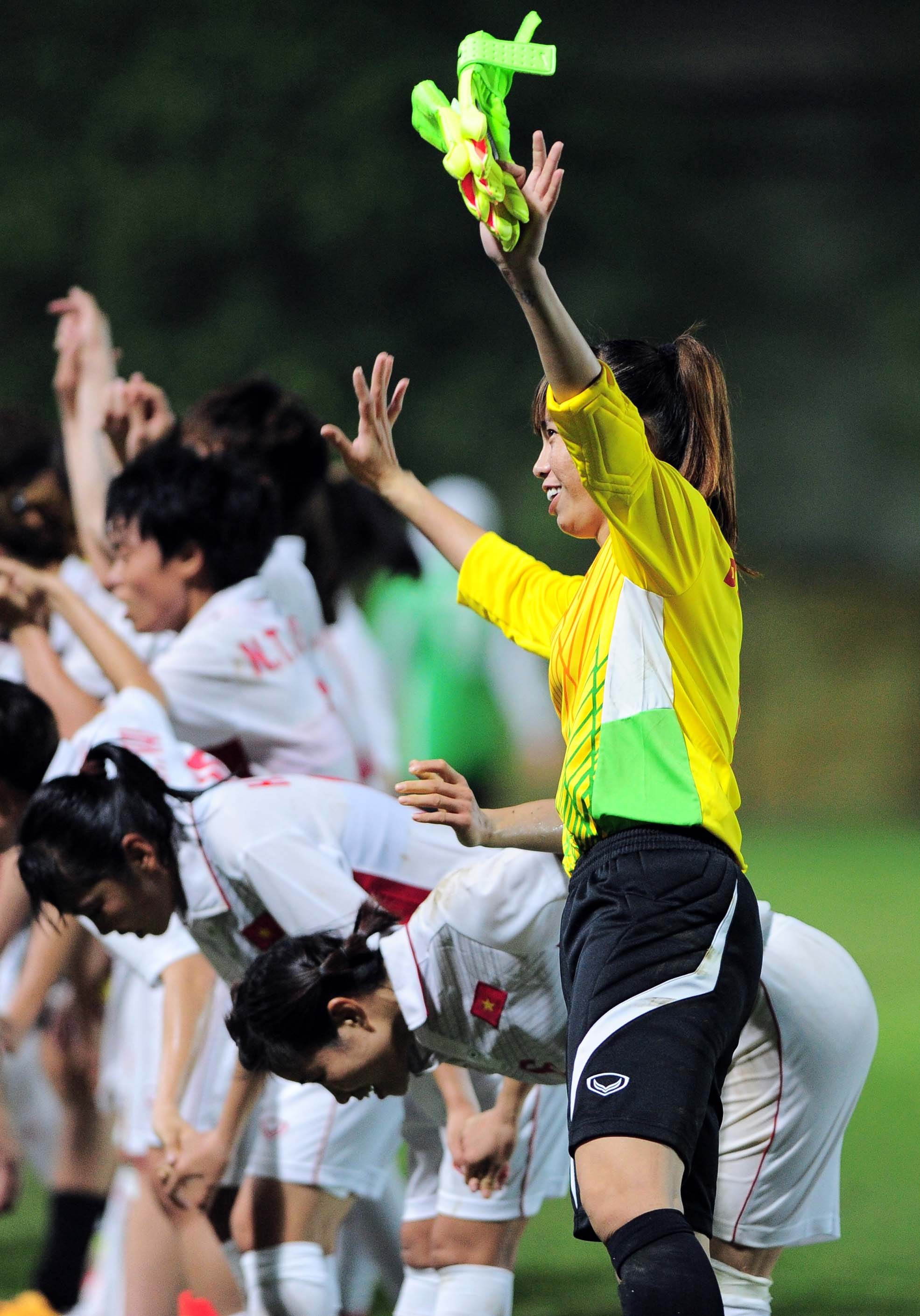 nu Viet Nam thang dam anh 10