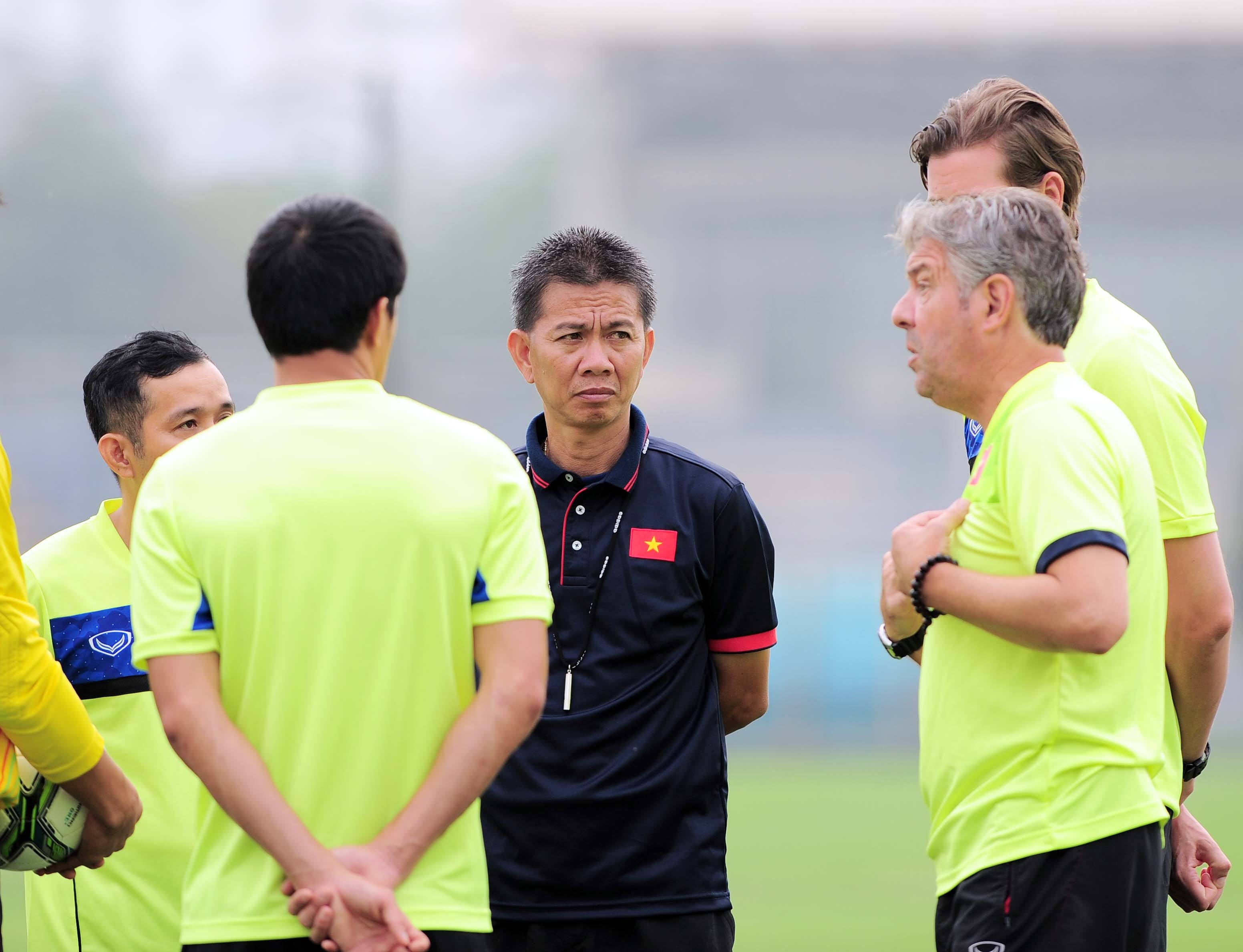 U20 Viet Nam ren the luc anh 1