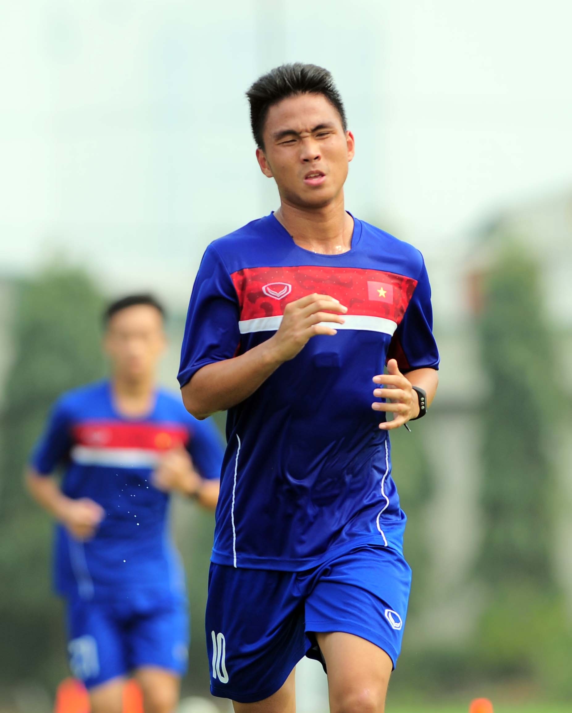 U20 Viet Nam ren the luc anh 6
