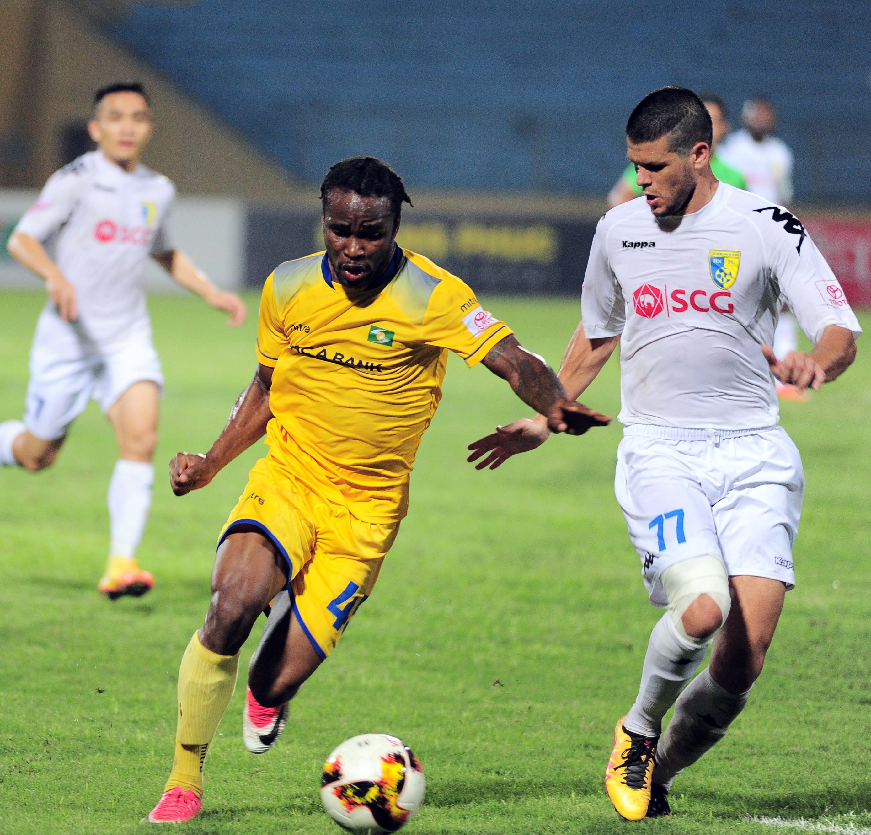 Ha Noi vs SLNA anh 3