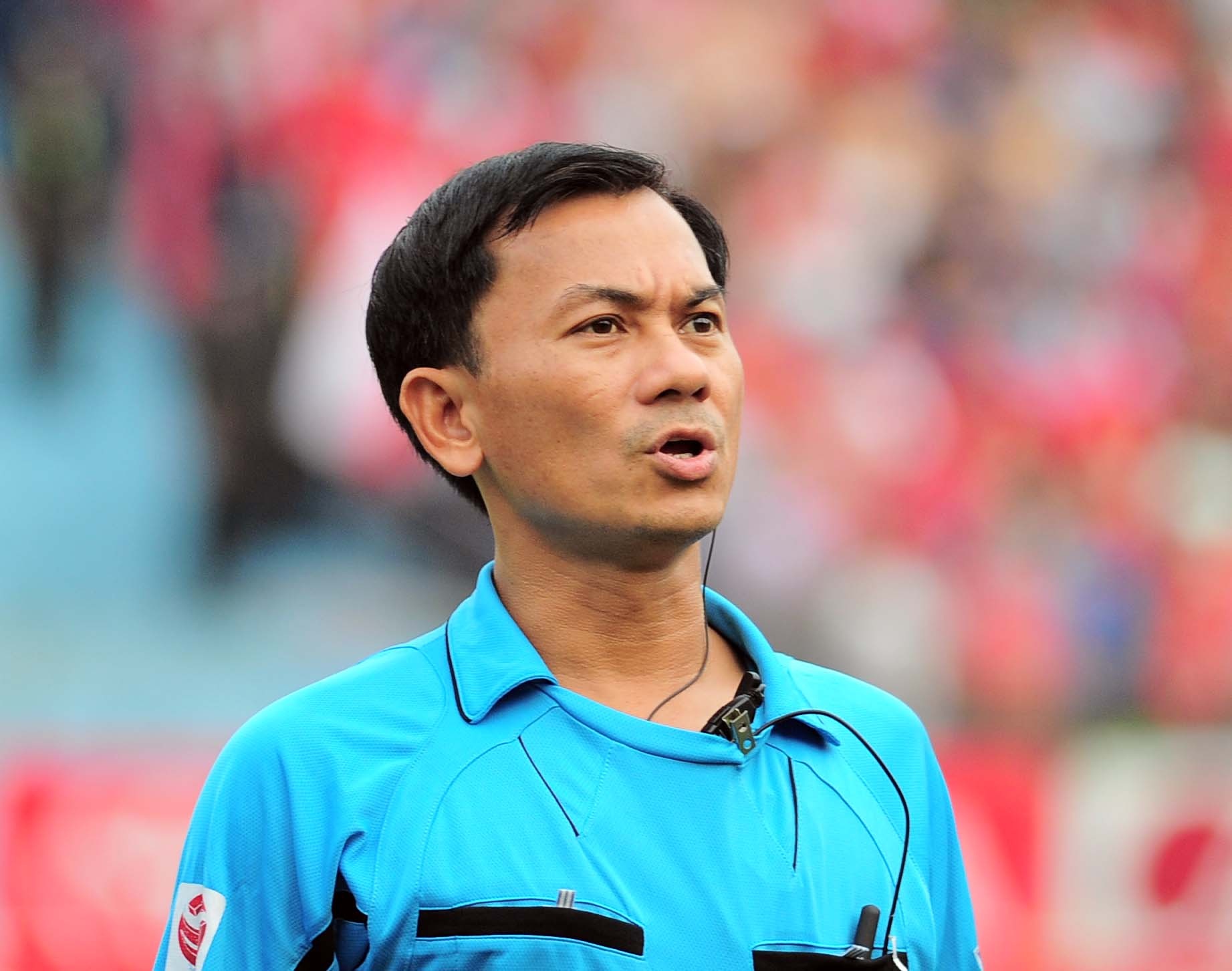 Trong tai V.League ha he nho loat tran tu ket Champions League? hinh anh