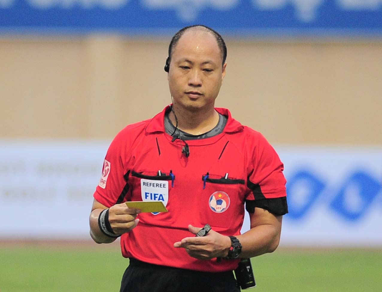 trọng tài thảm hoạ V.League ảnh 2 trong tai tham hoa V.League anh 2