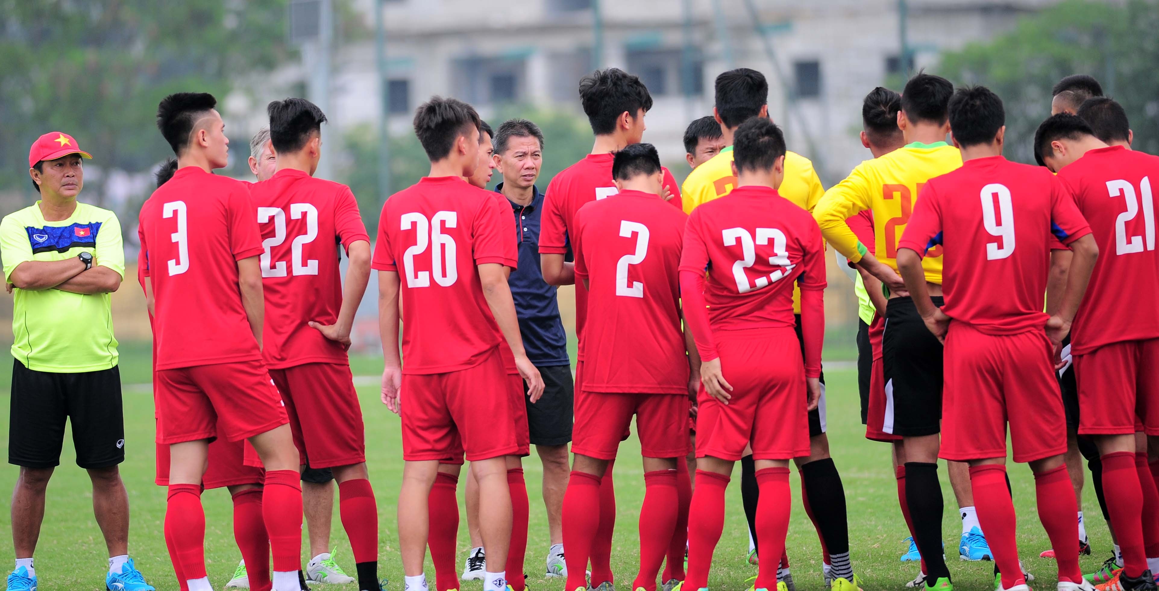 U20 Viet Nam tap the luc anh 2