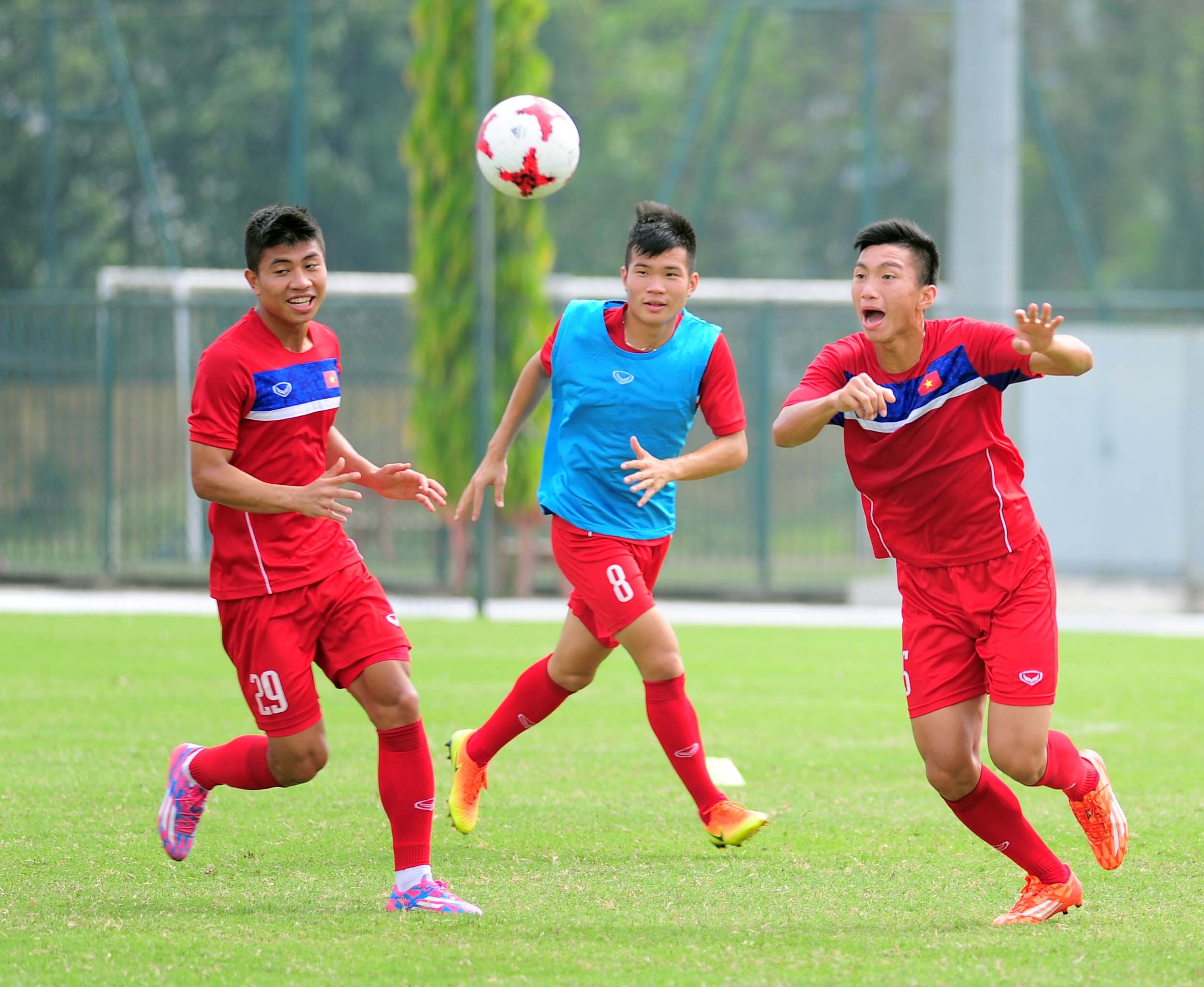 U20 Viet Nam tap the luc anh 5