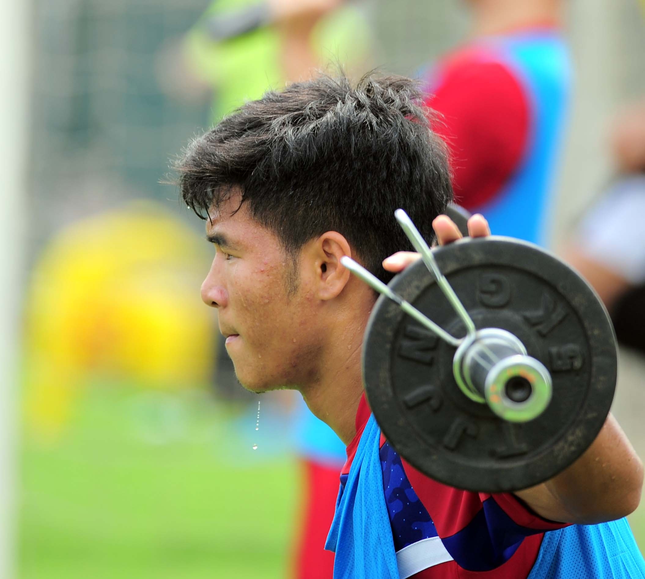 U20 Viet Nam tap the luc anh 10