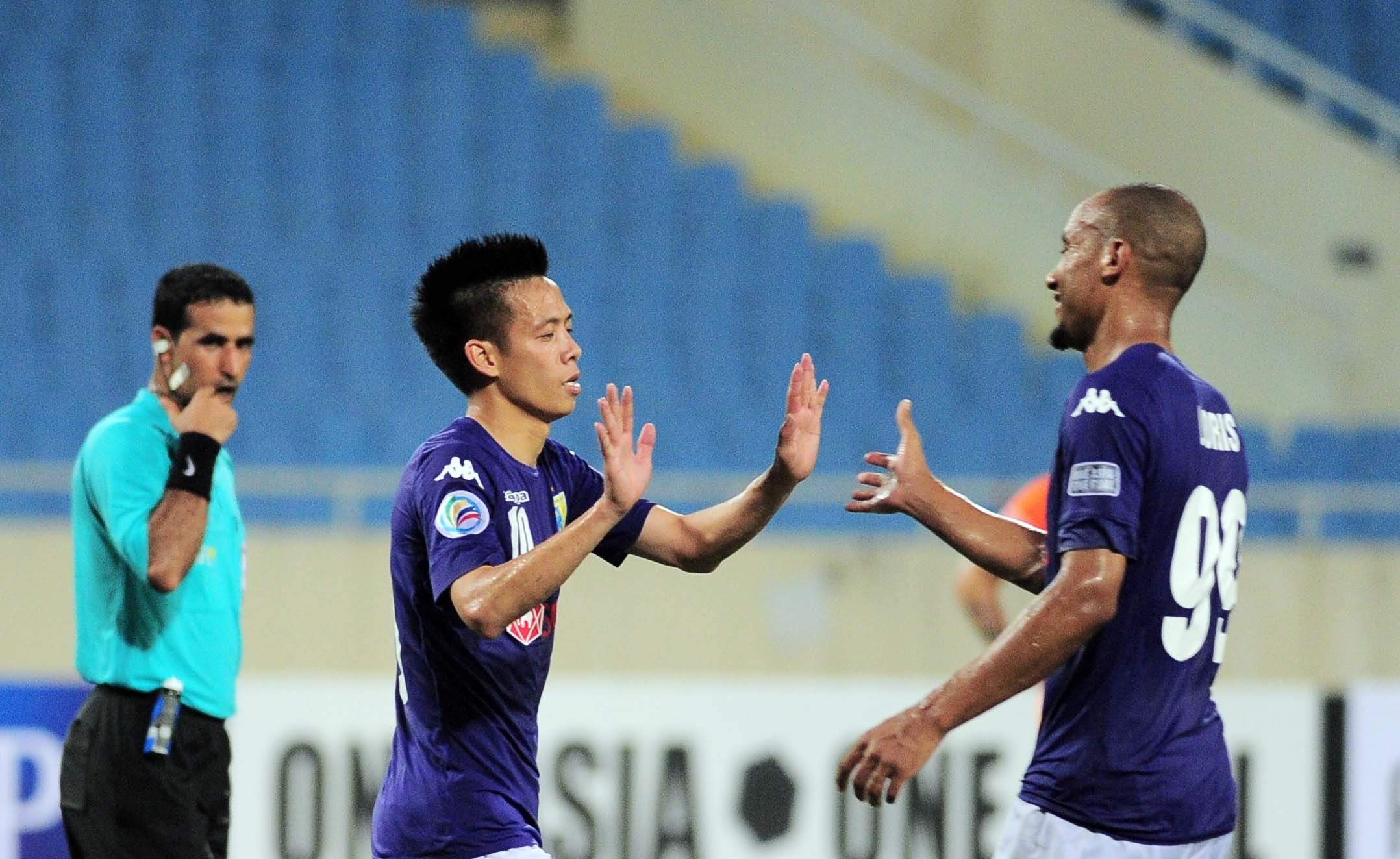 Doi mua ban thang, Ha Noi van bi loai khoi AFC Cup 2017 hinh anh